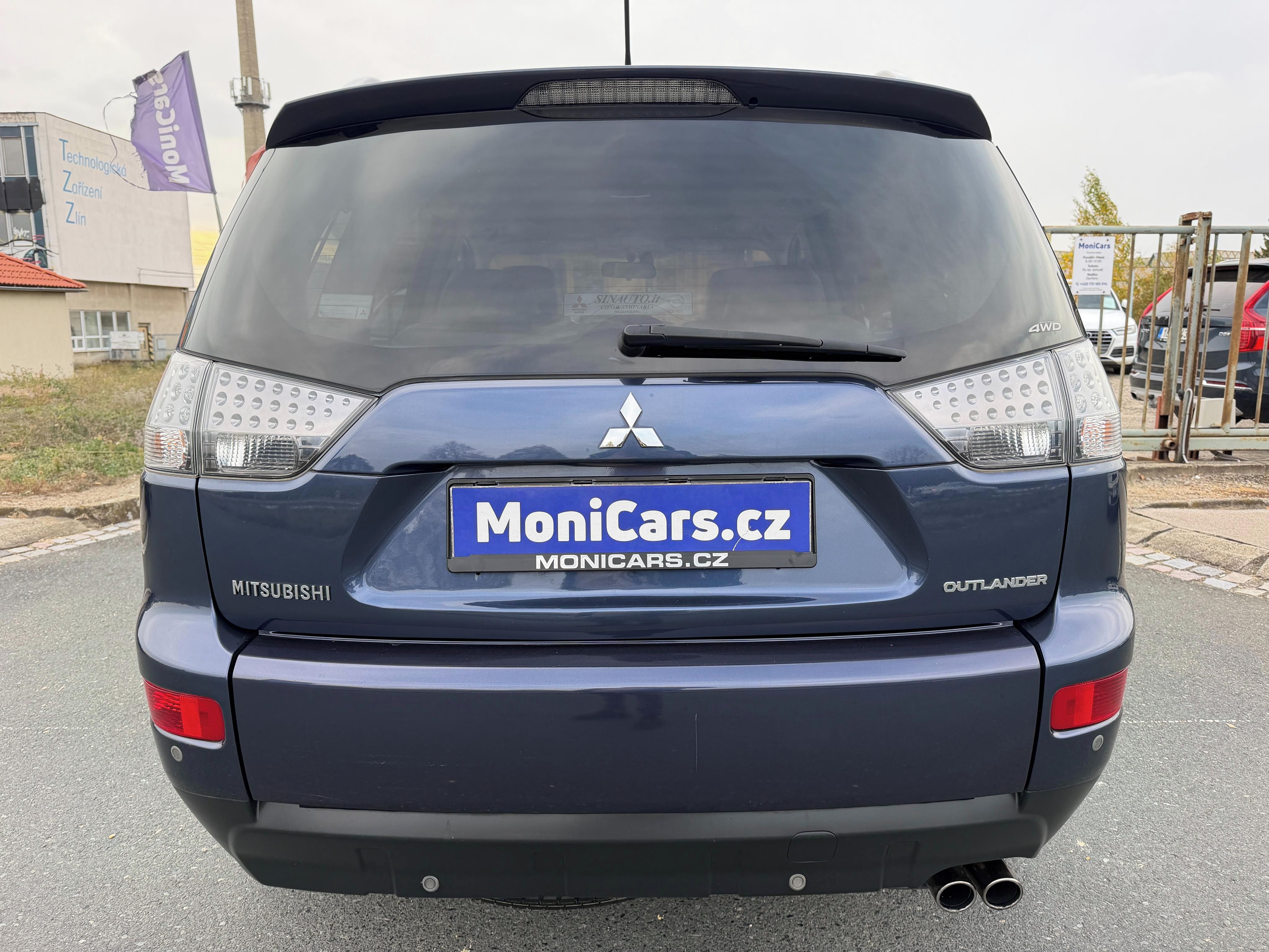Mitsubishi Outlander, 2.0 DI-D 103kW 4X4 7 MÍST - fotka 6