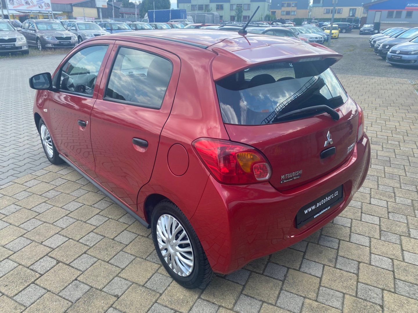 Mitsubishi Space Star, 1.0 52kW - fotka 5