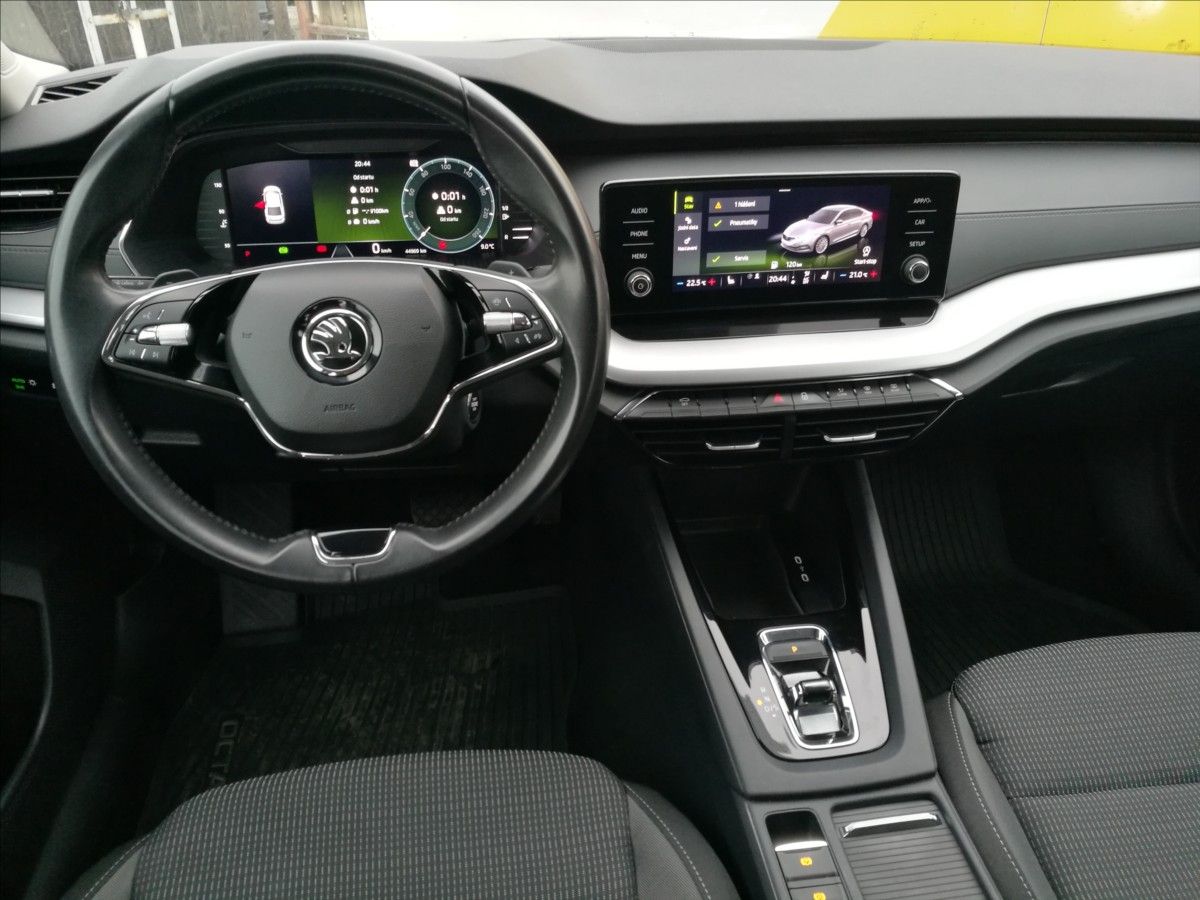 Škoda Octavia, 2,0 TDI DSG - fotka 5