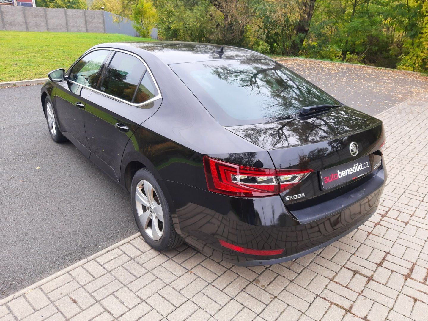 Škoda Superb, 1.6TDi 88kW DSG - fotka 4