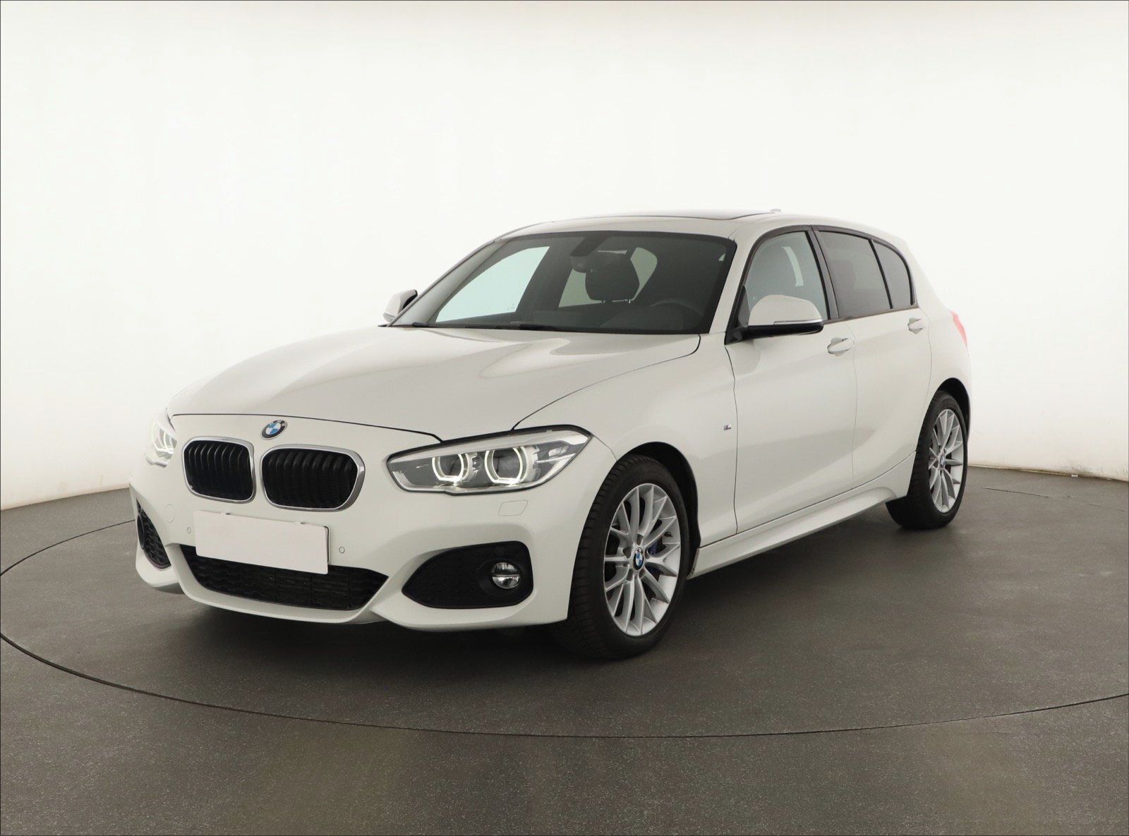 BMW Řada 1, 120d xDrive, M Sport, 4X4 - fotka 3