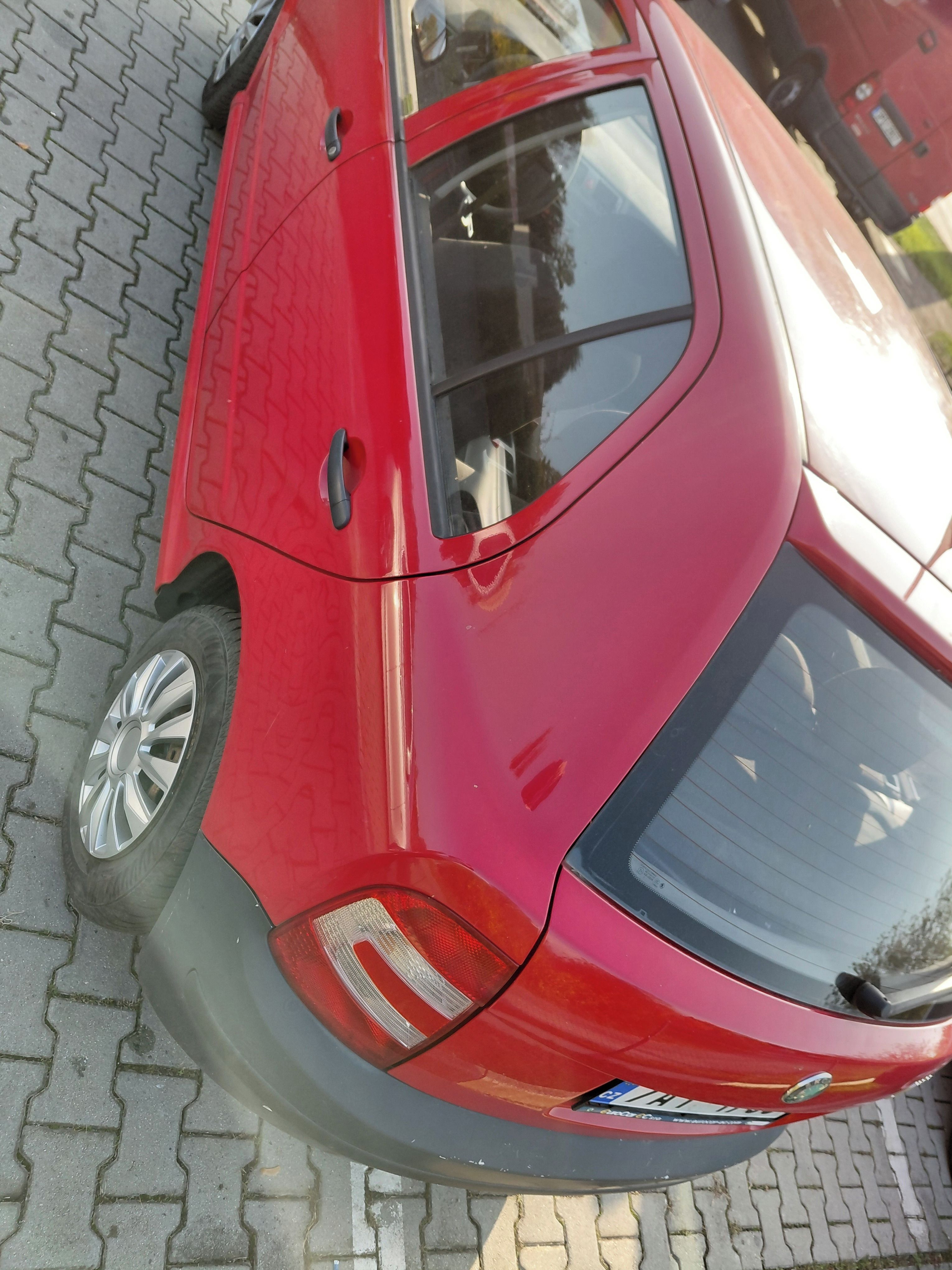 Škoda Fabia - fotka 5