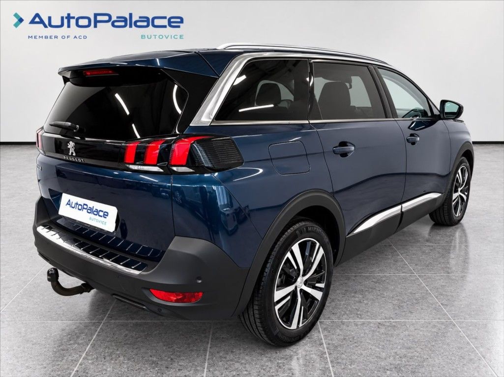 Peugeot 5008, 1,6 7 míst/Tažné/Aut/Navi - fotka 4