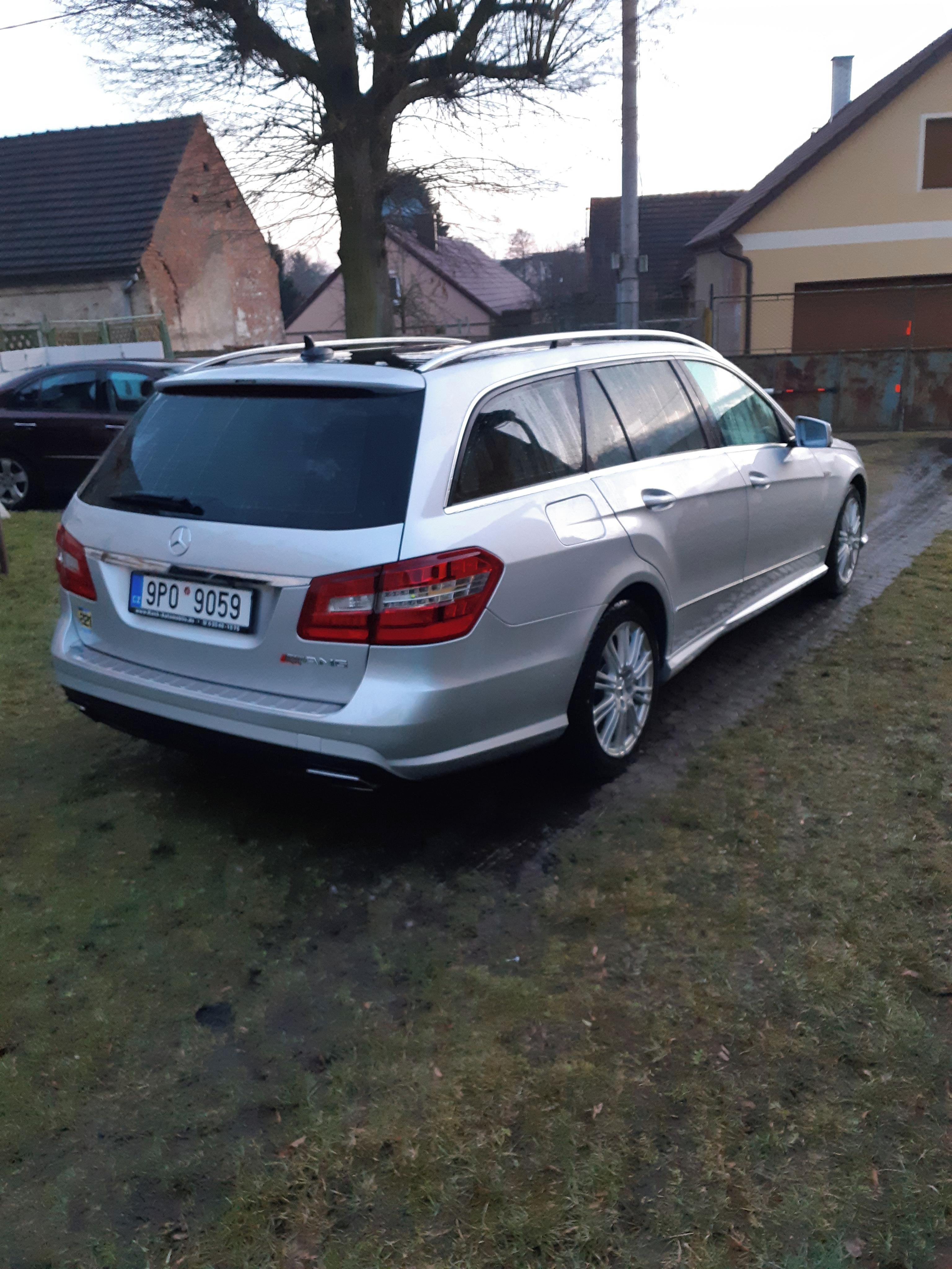 Mercedes-Benz Třídy E, Mercedes 350E 4Matic AMG - fotka 2