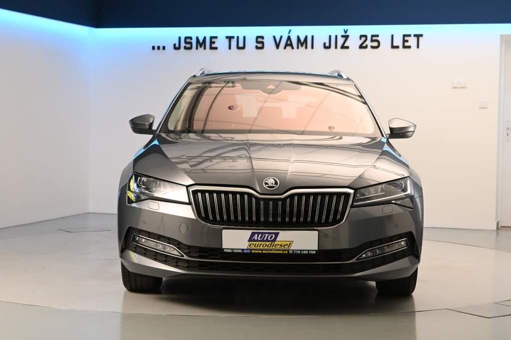 Škoda Superb, 2.0 DSG Matrix LED STYLE ACC V - fotka 3