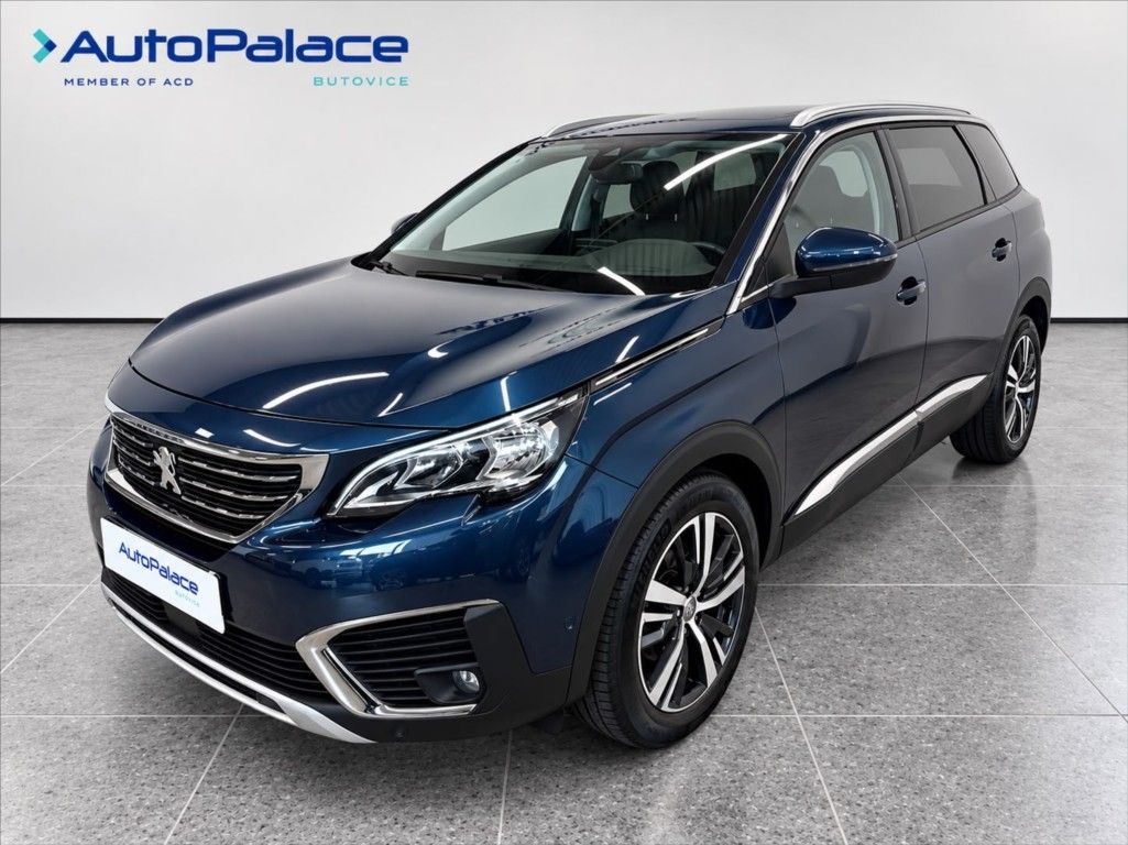 Peugeot 5008, 1,6 7 míst/Tažné/Aut/Navi
