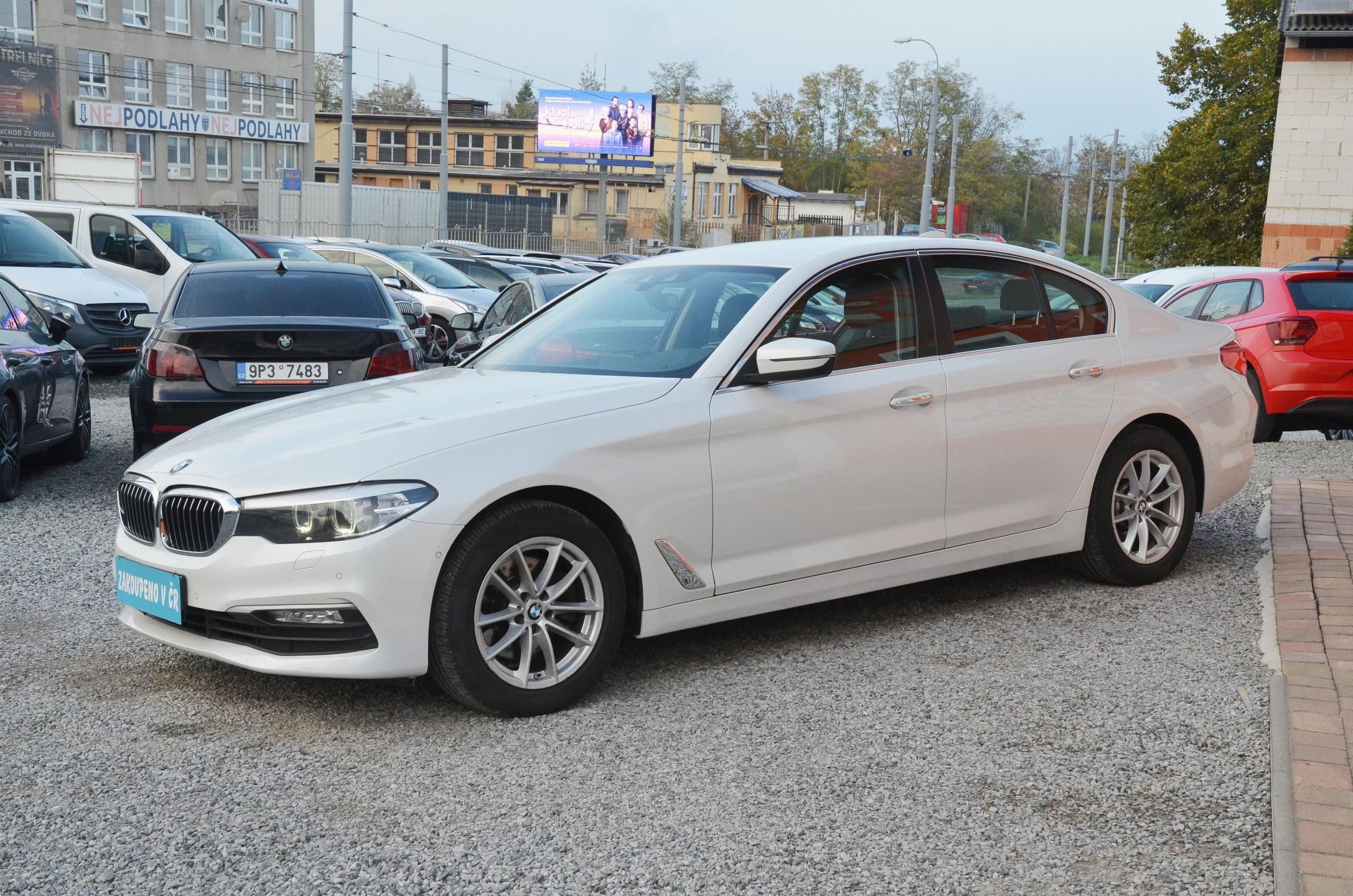 BMW Řada 5, 520d xDrive 140kW / ČR / DPH - fotka 3