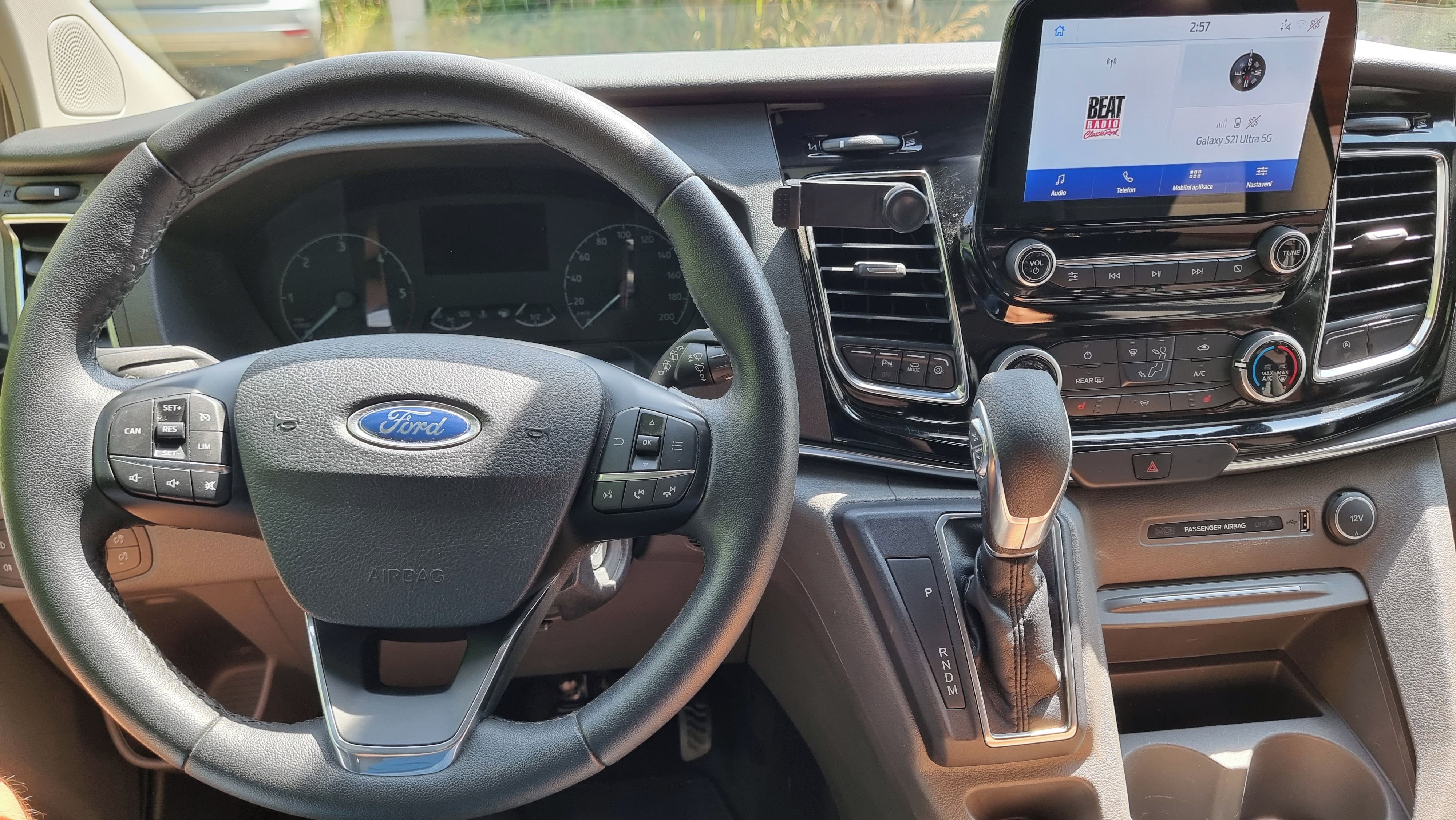 Ford Tourneo Custom, FORD Turneo Custom - obytný - fotka 4