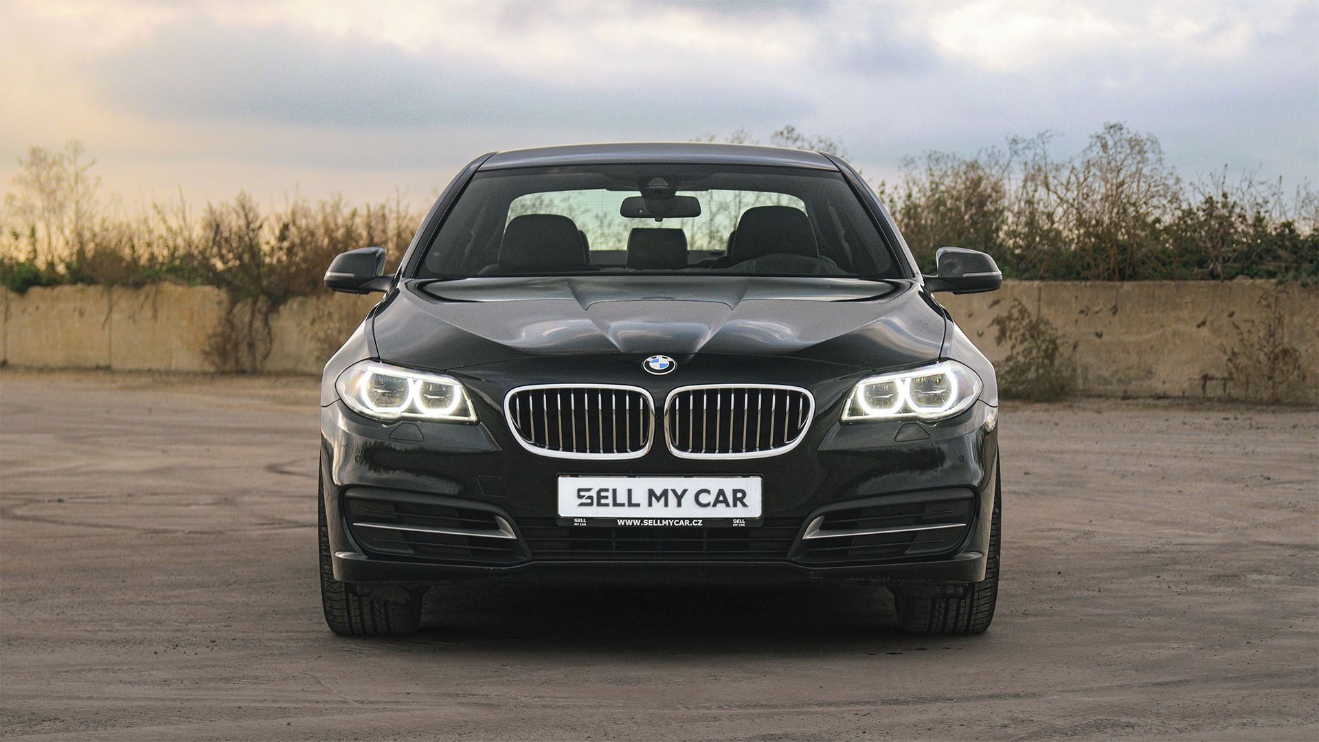 BMW Řada 5, 530D xDrive 3,0/190kW ČR - fotka 2