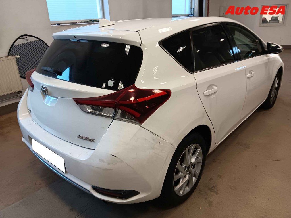 Toyota Auris, 1.6 i,ČR,navi,autoAC - fotka 2