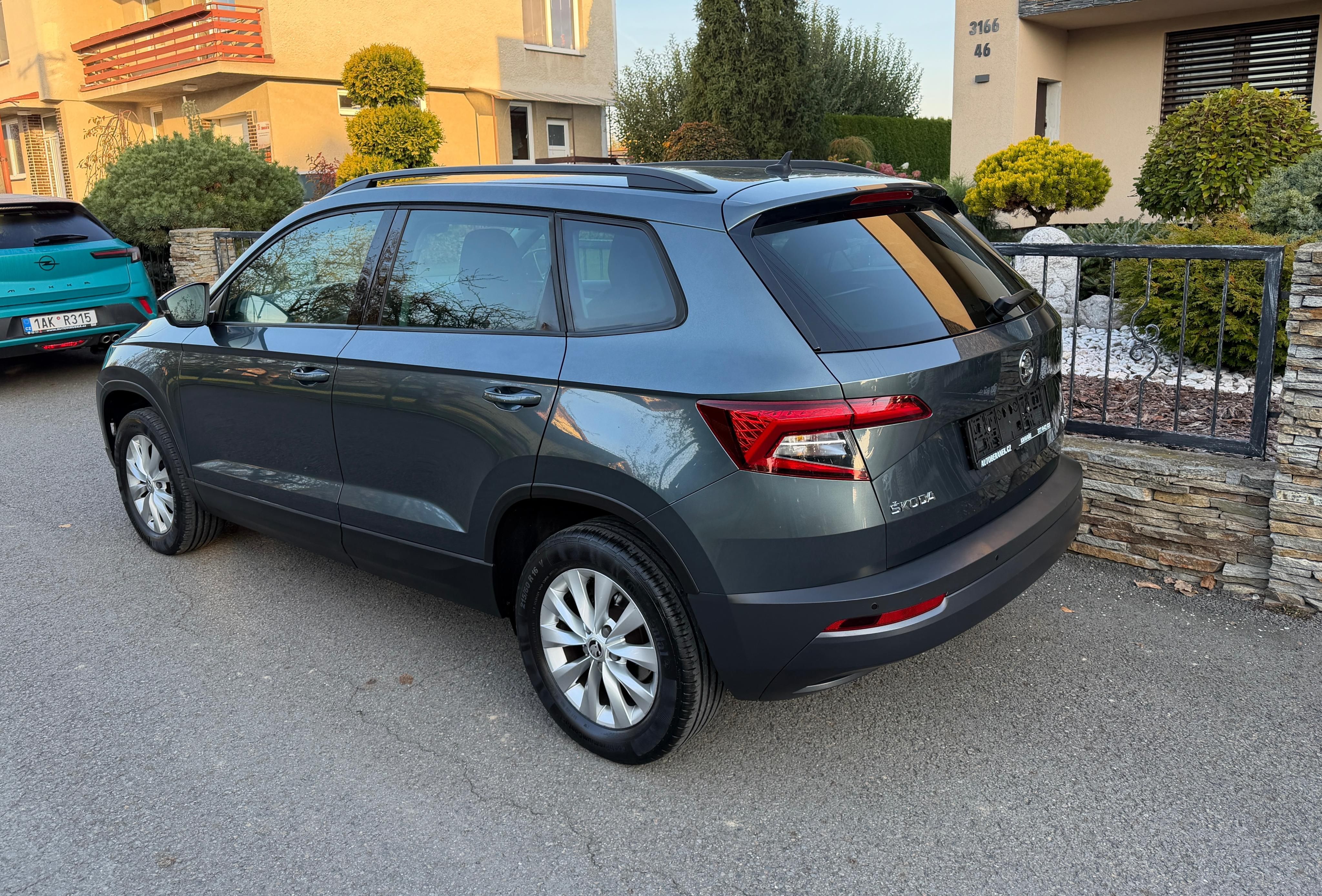 Škoda Karoq, 1.0TSI 85KW AMBITION - fotka 2