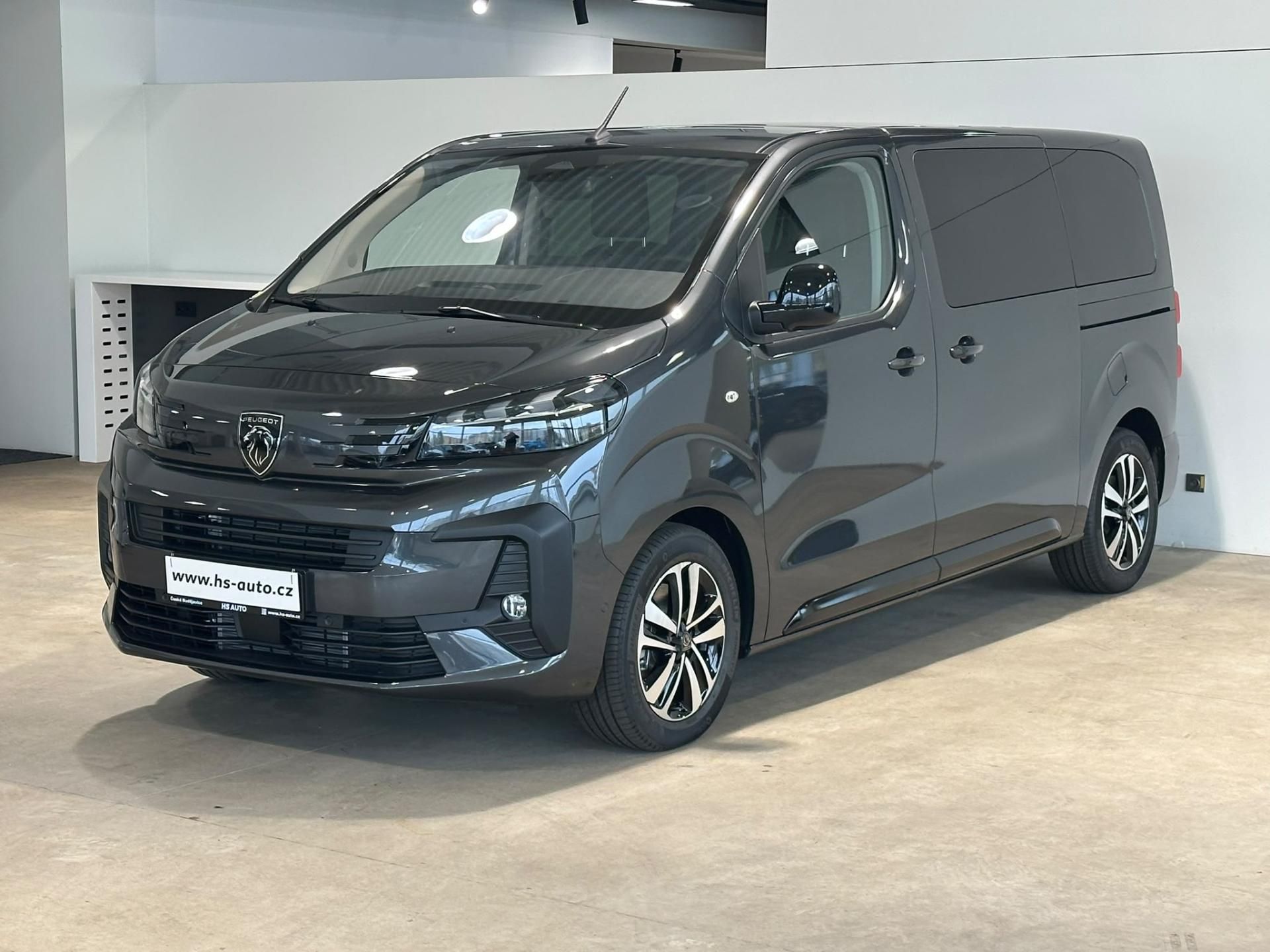 Peugeot Traveller, Allure L2 2.2 BlueHDi 180 EAT8 - fotka 3
