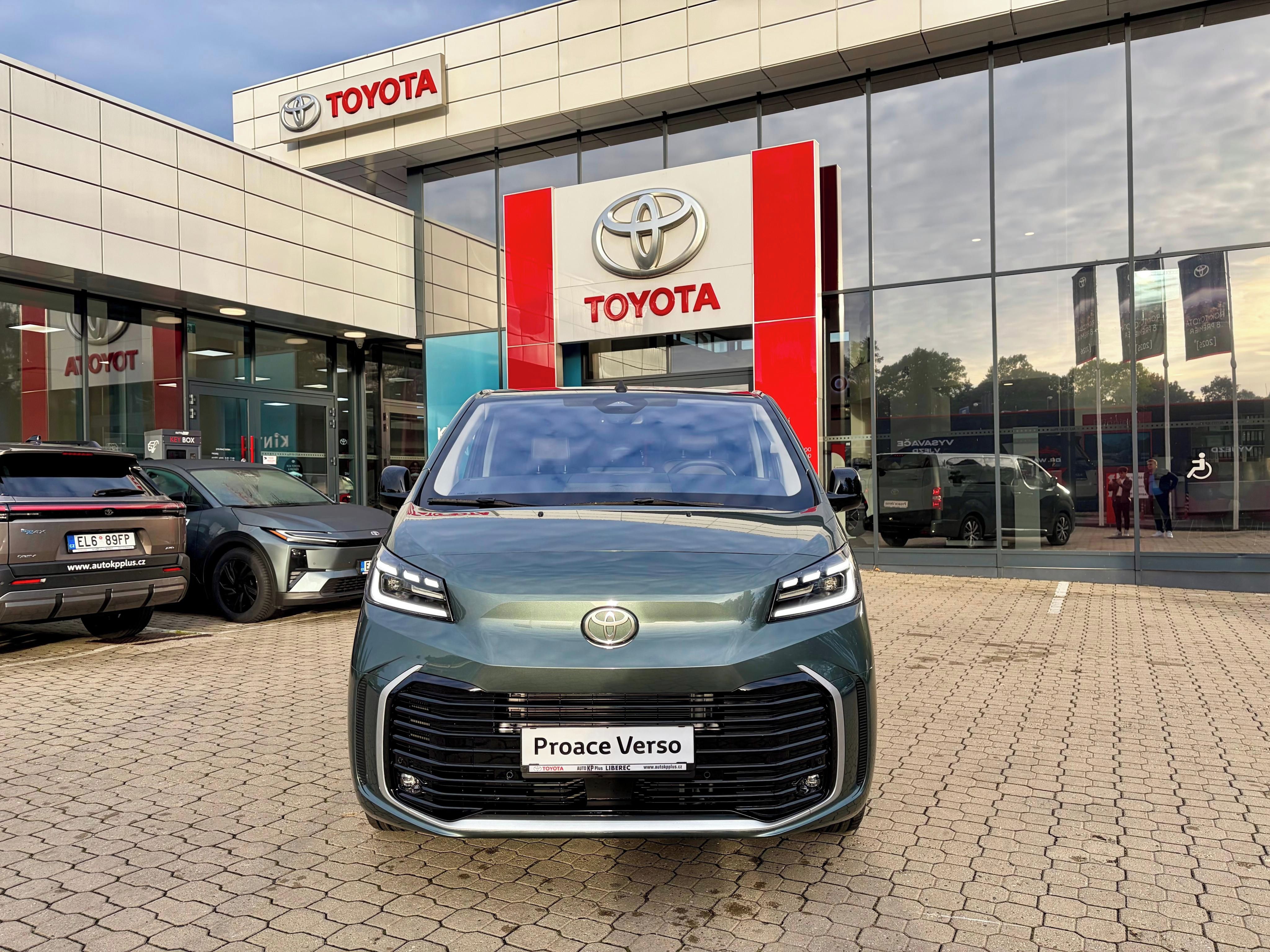 Toyota Proace Verso, 2.2 180k automat VIP 7 míst L2 - fotka 2
