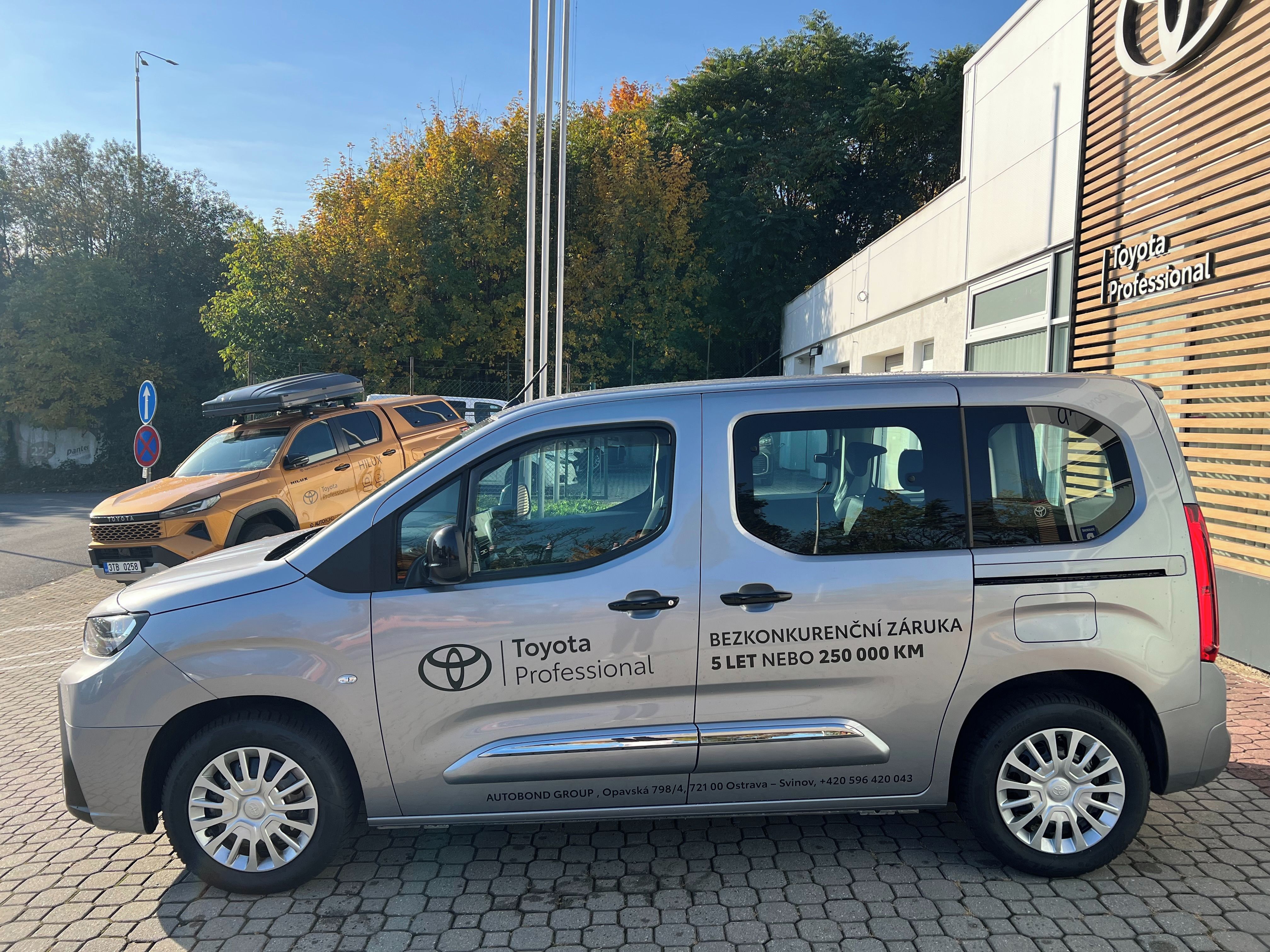 Toyota Proace City Verso, 1.2T Business Tailgate 5S - fotka 3