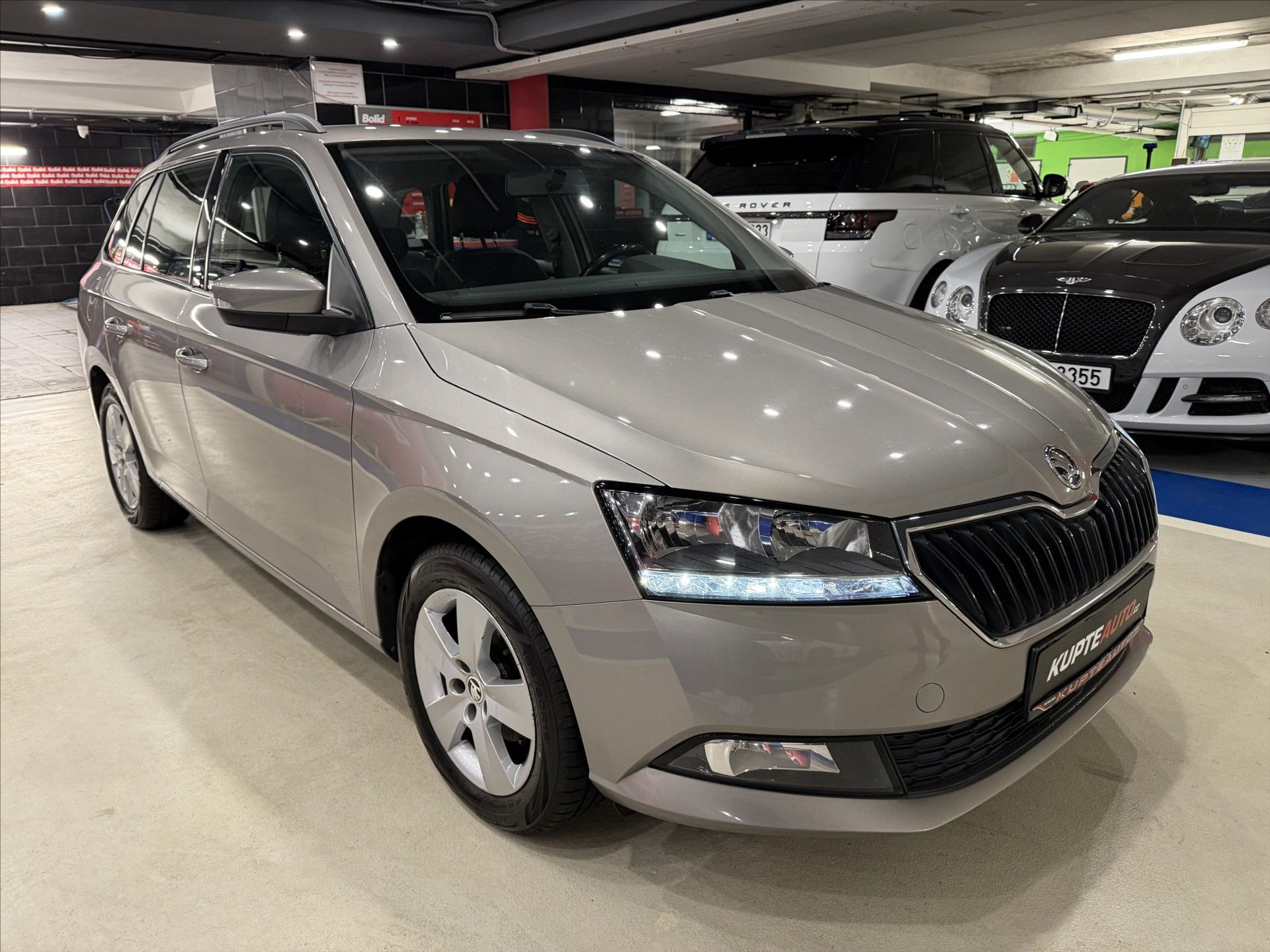 Škoda Fabia, 1,0 TSi  Elegance - fotka 2