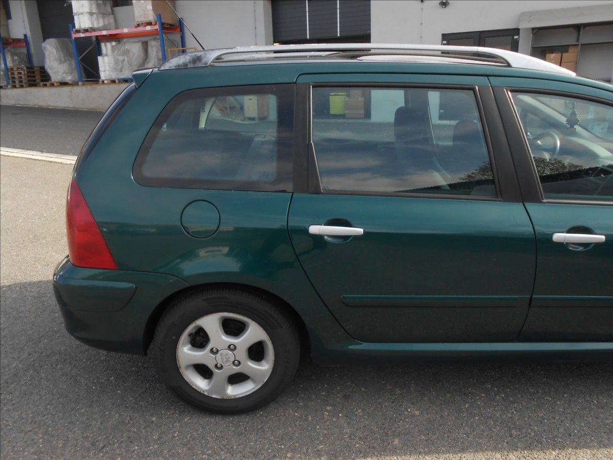 Peugeot 307, 2,0 HDI 66KW - fotka 5