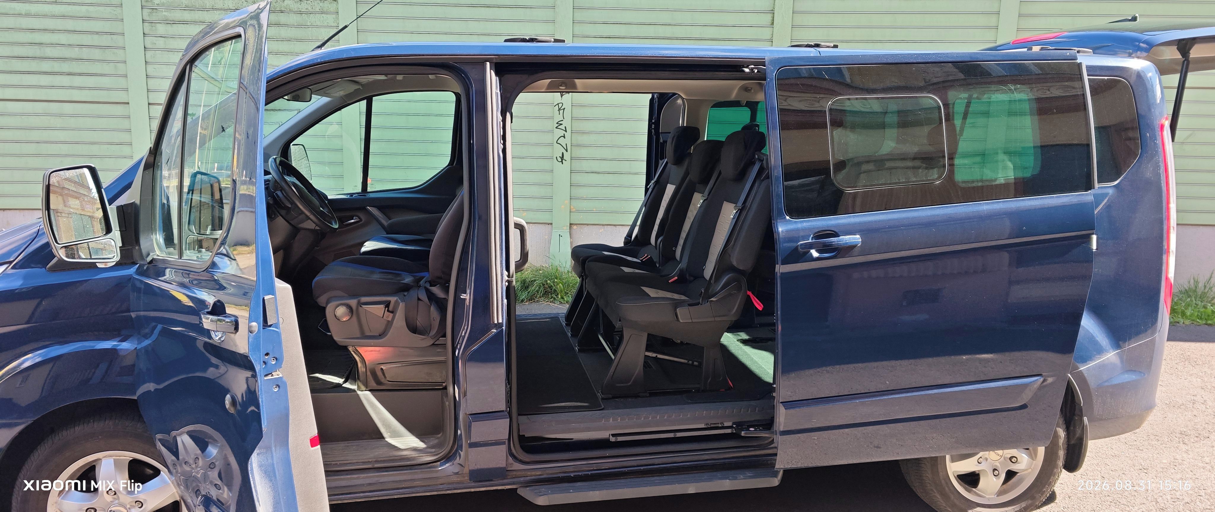 Ford Tourneo Custom, 2,0 TDCI - servis nepravidelně - fotka 6