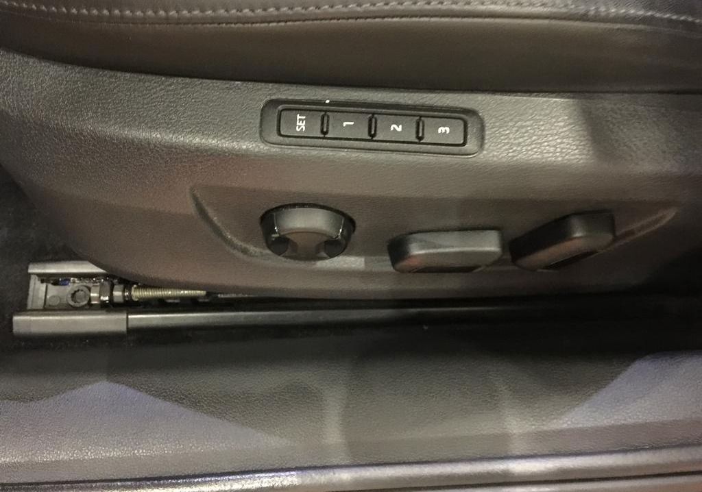 Škoda Superb, 2.0 TDi 4x4 DSG L&K - fotka 4
