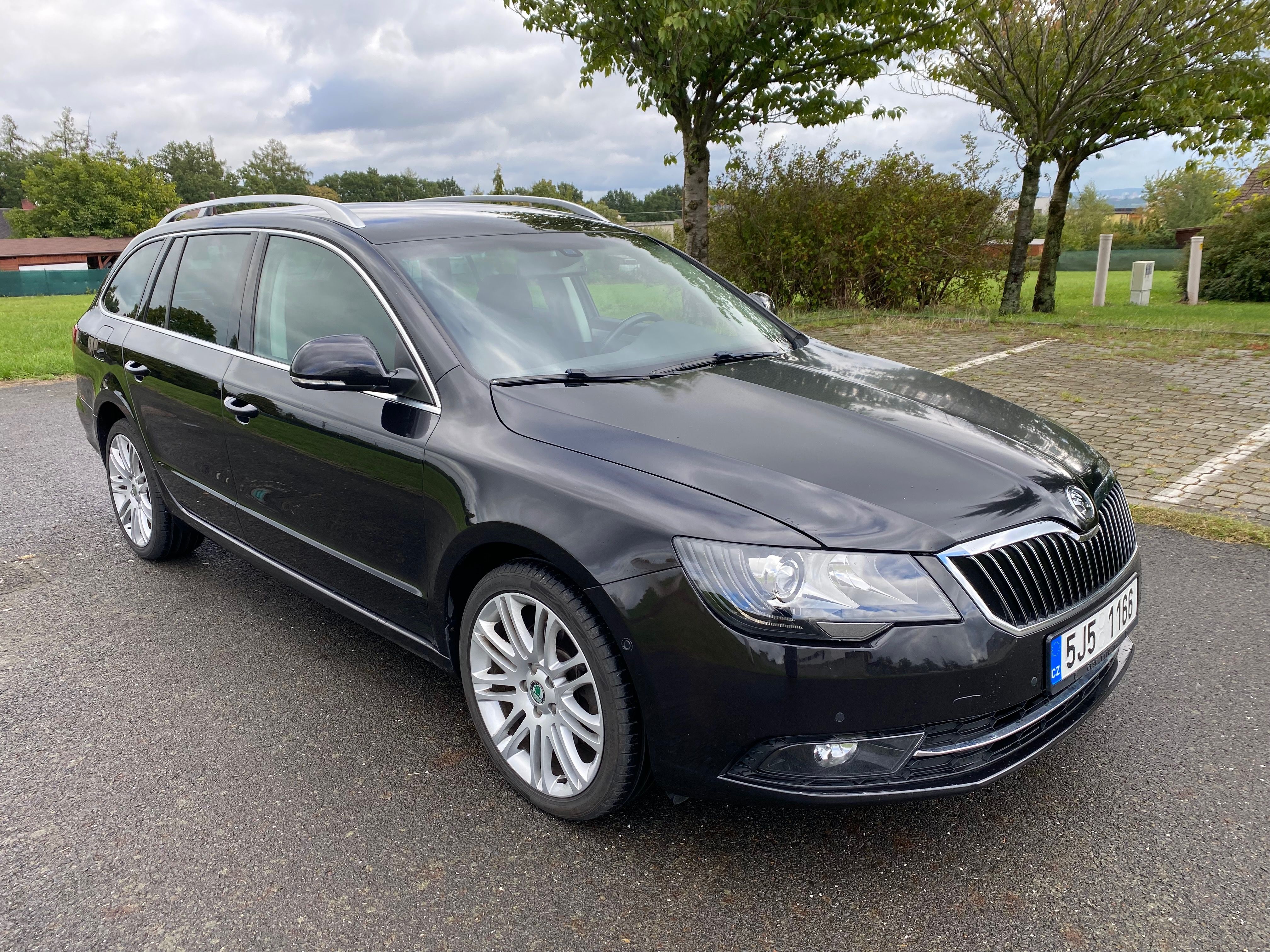 Škoda Superb, ROZVODY OLEJ A FILTRY NOVÉ - fotka 4