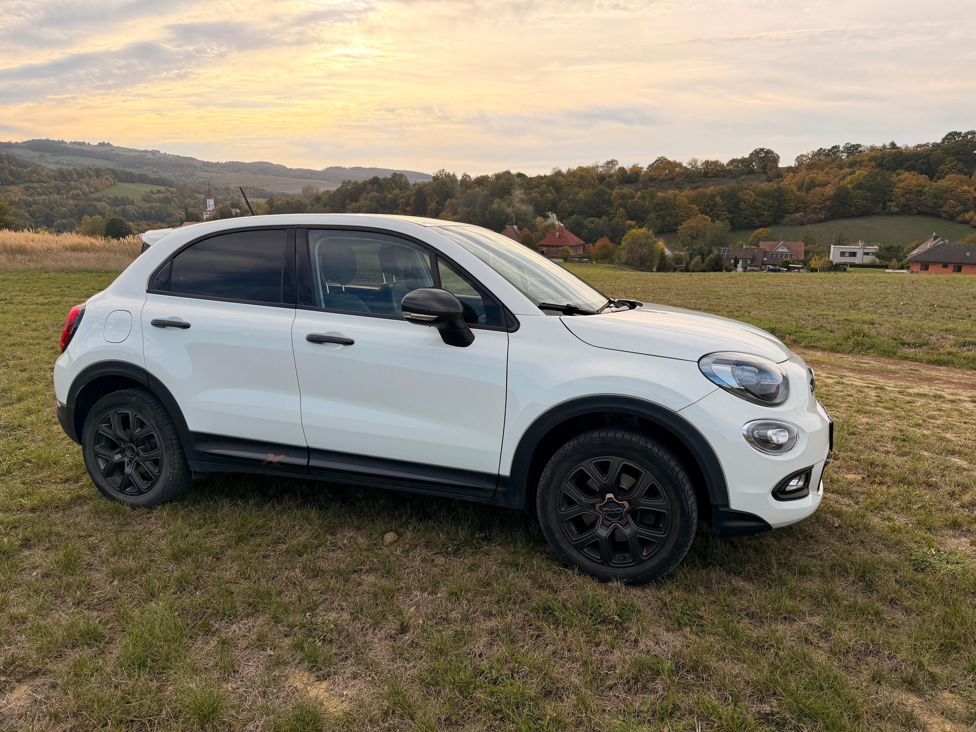 Fiat 500X, Fiat 500X 1.6 S-Design | 81 kW - fotka 2