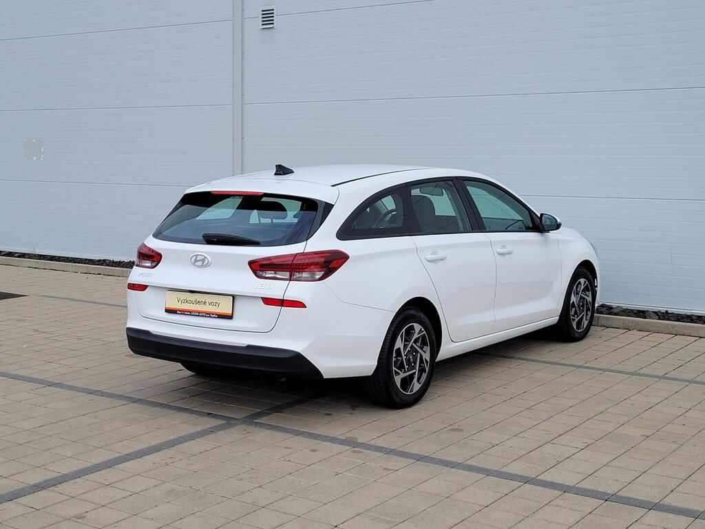 Hyundai i30, Comfort 1.0 GDI 74 kW - fotka 5