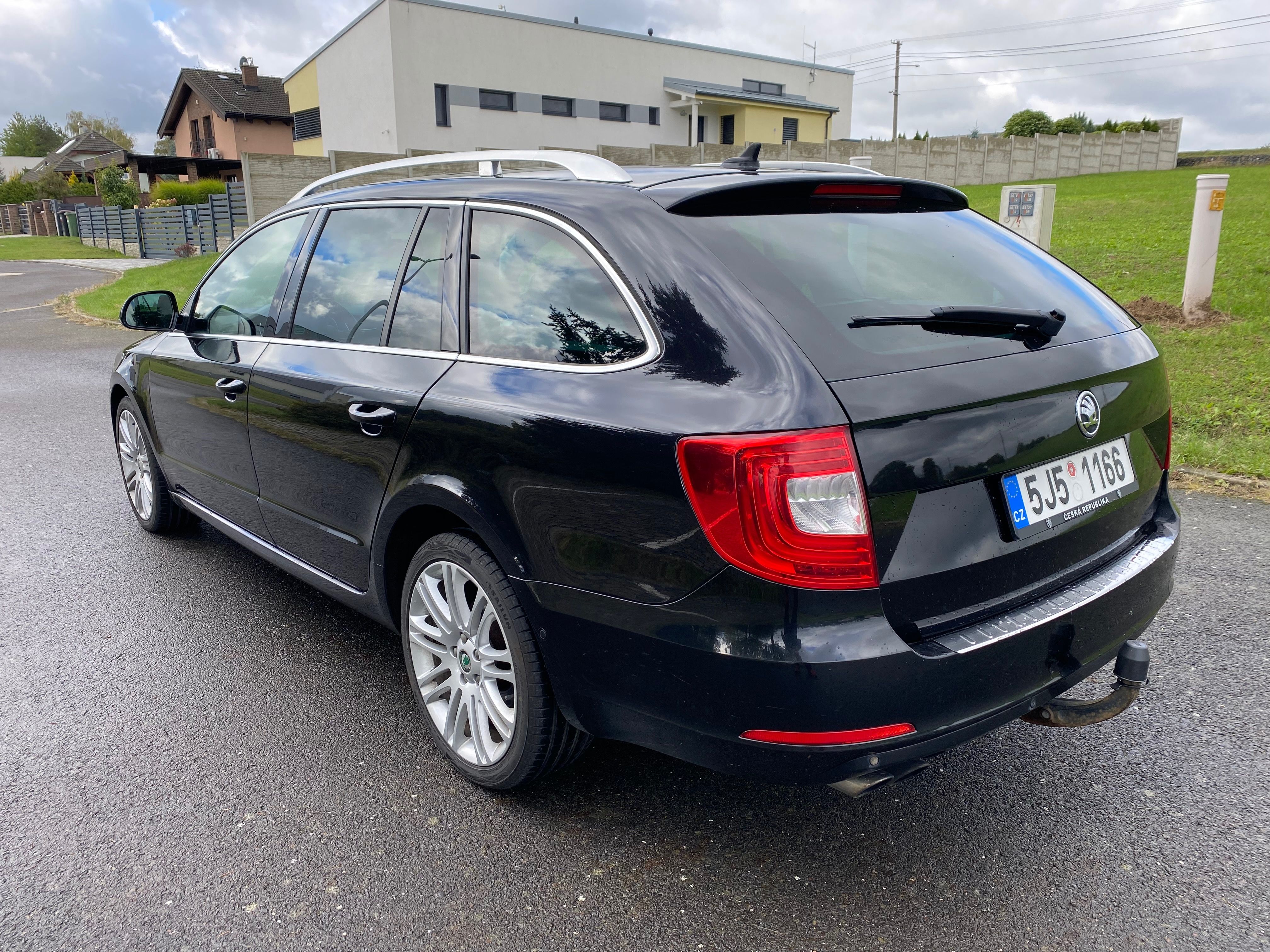 Škoda Superb, ROZVODY OLEJ A FILTRY NOVÉ - fotka 3