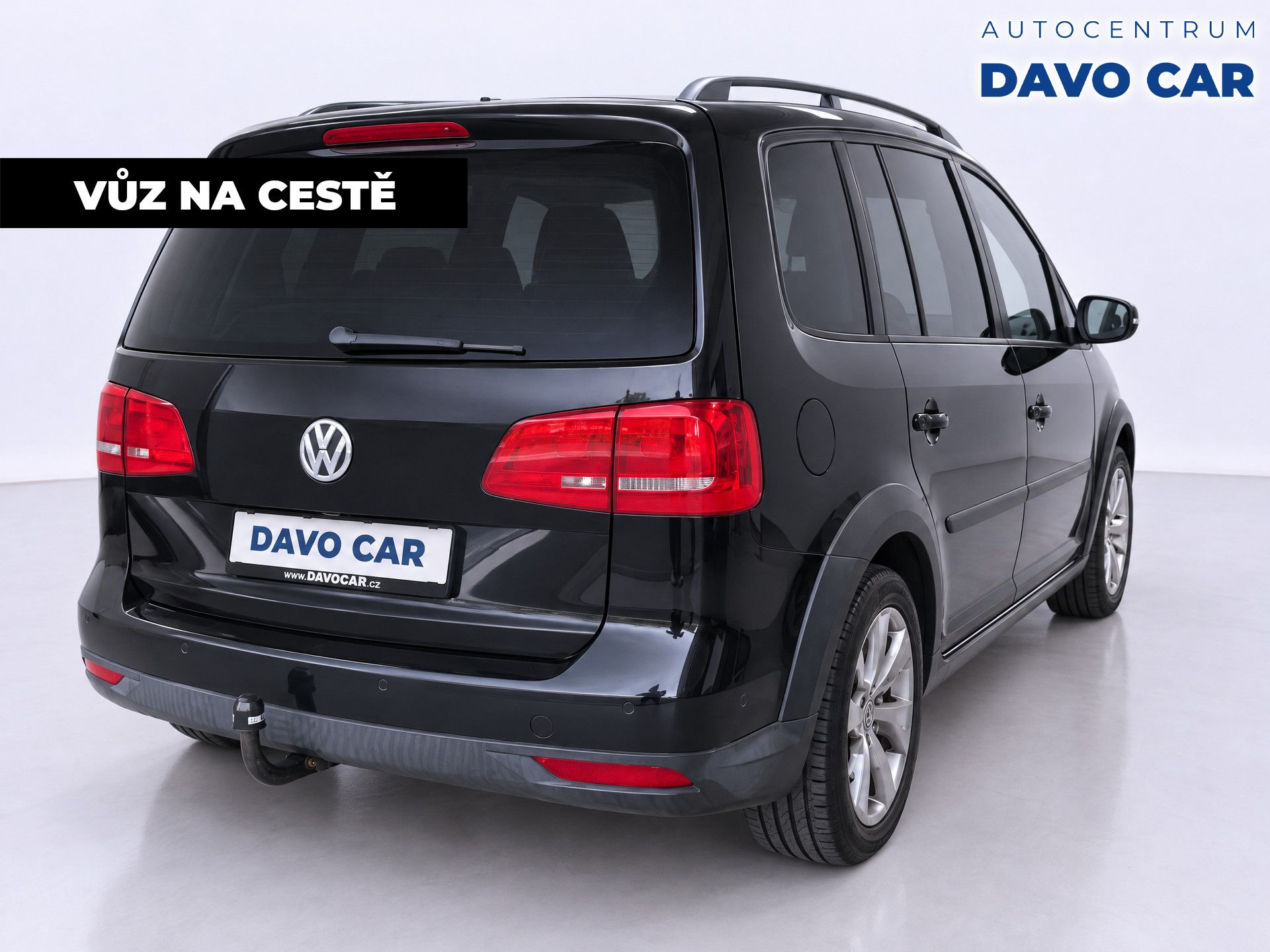 Volkswagen Touran, 2,0 TDI 130kW DSG Cross 1.Maj. - fotka 3