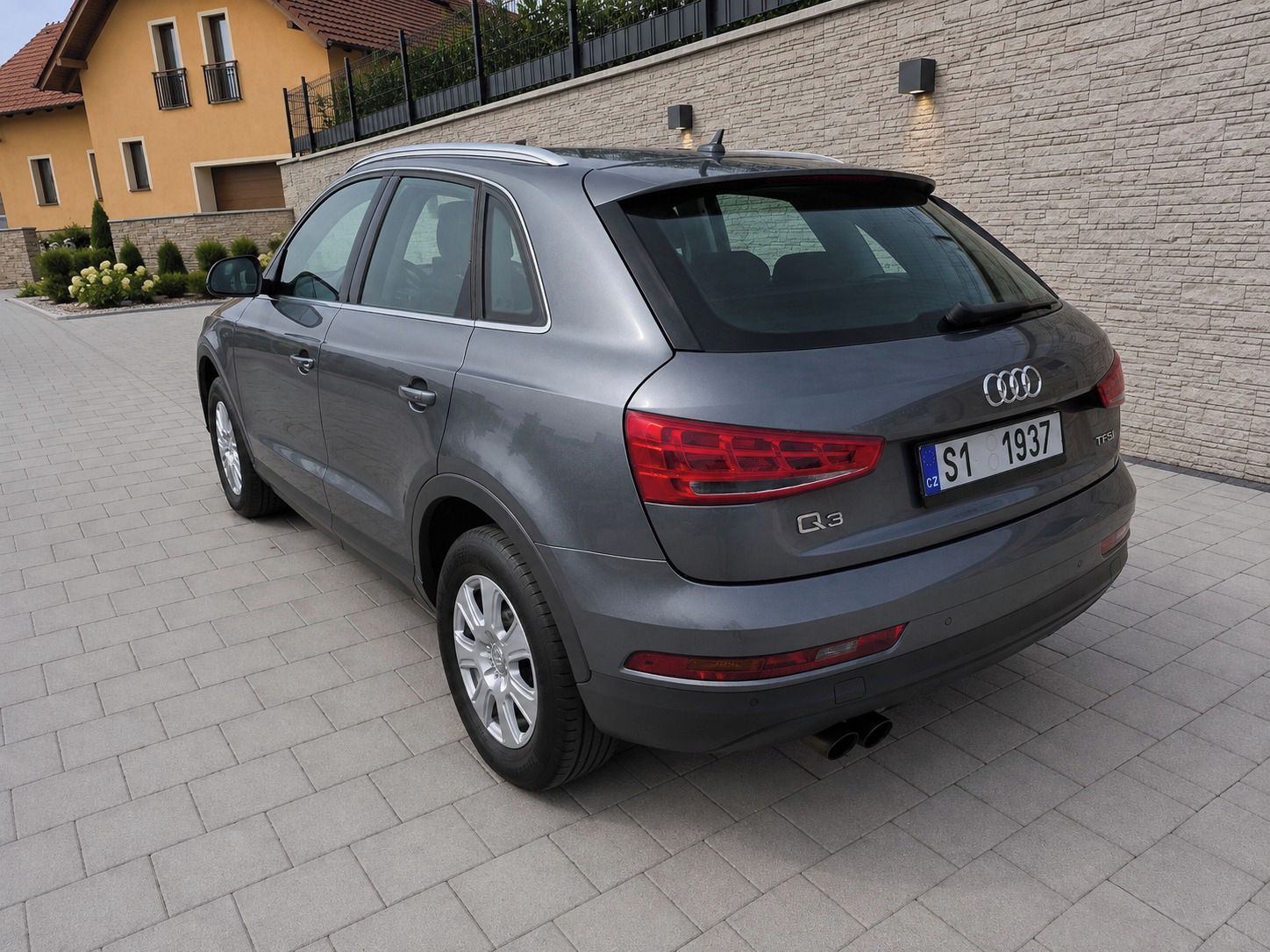 Audi Q3, 1.4TFSI 150PS,STronic,serviska - fotka 3