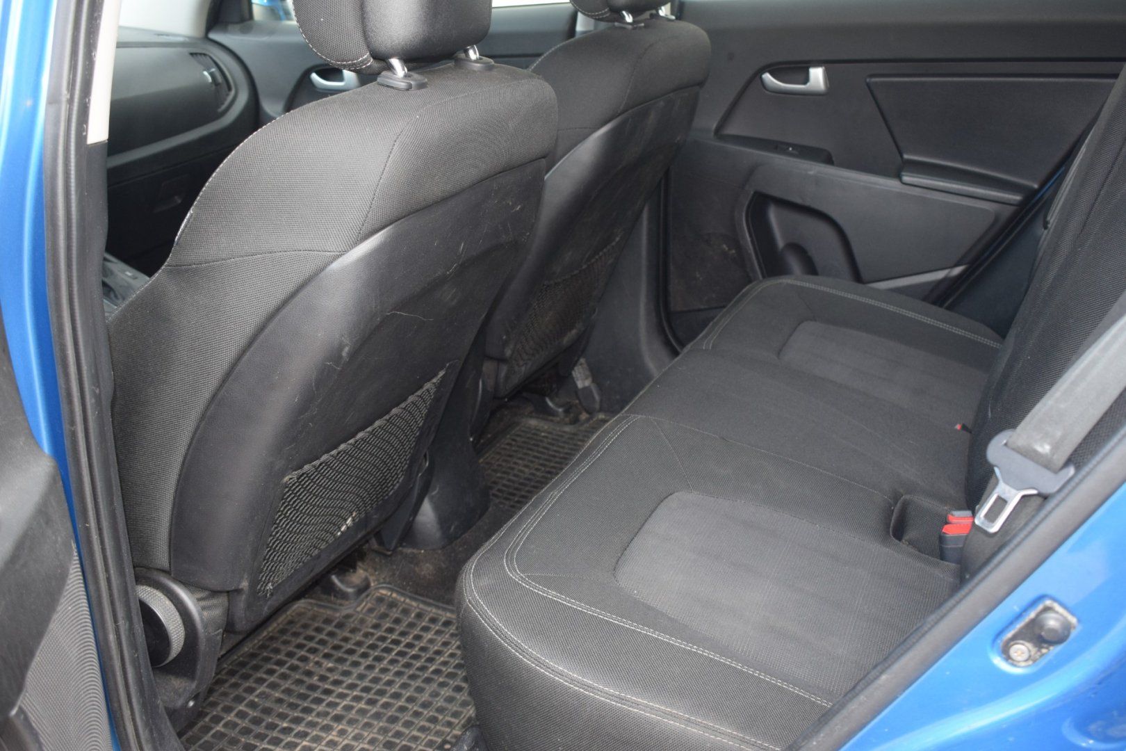 Kia Sportage, 4x4 1.majitel, koup. nová v ČR - fotka 6