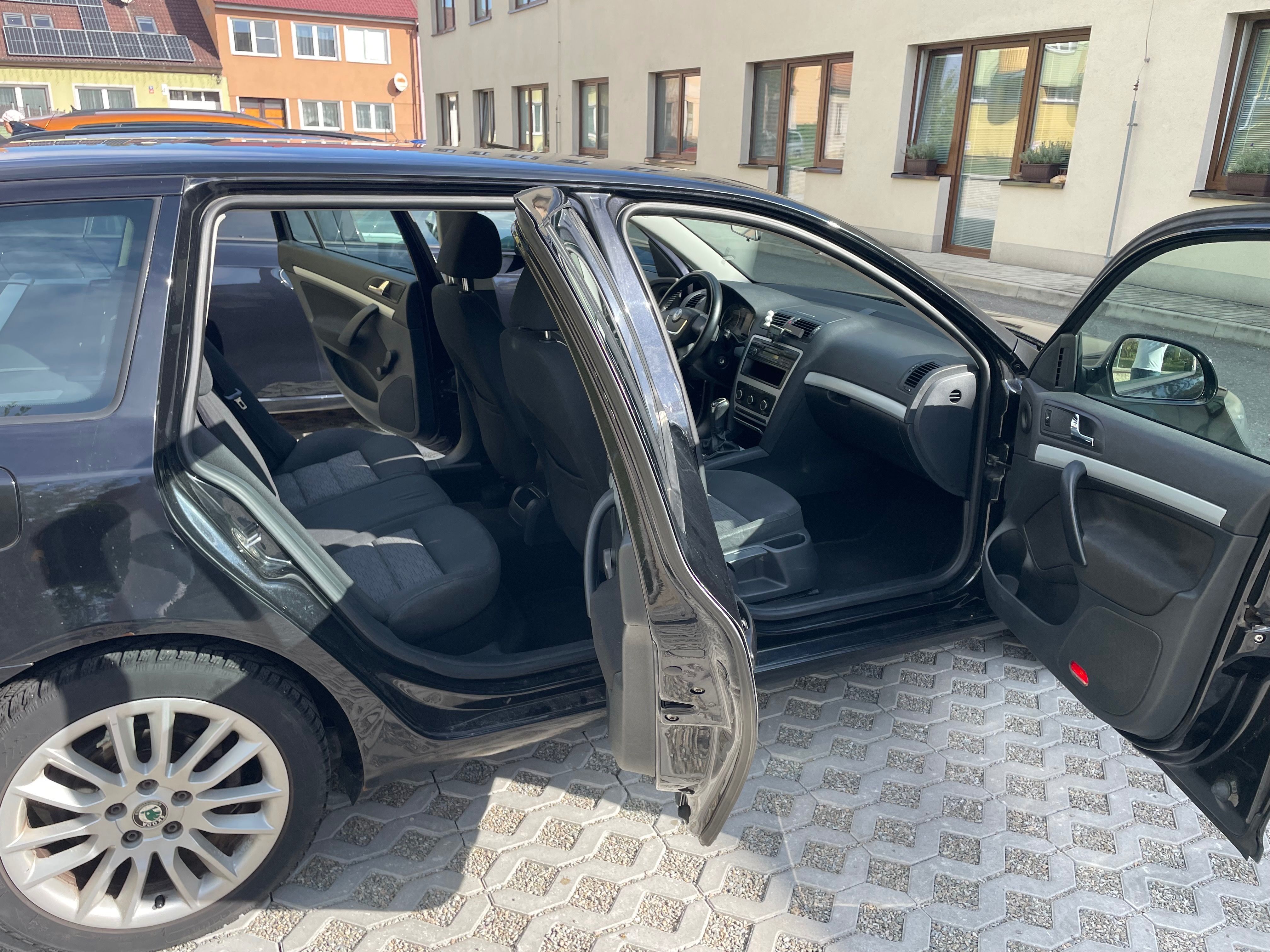Škoda Octavia, Škoda Octavia - fotka 5