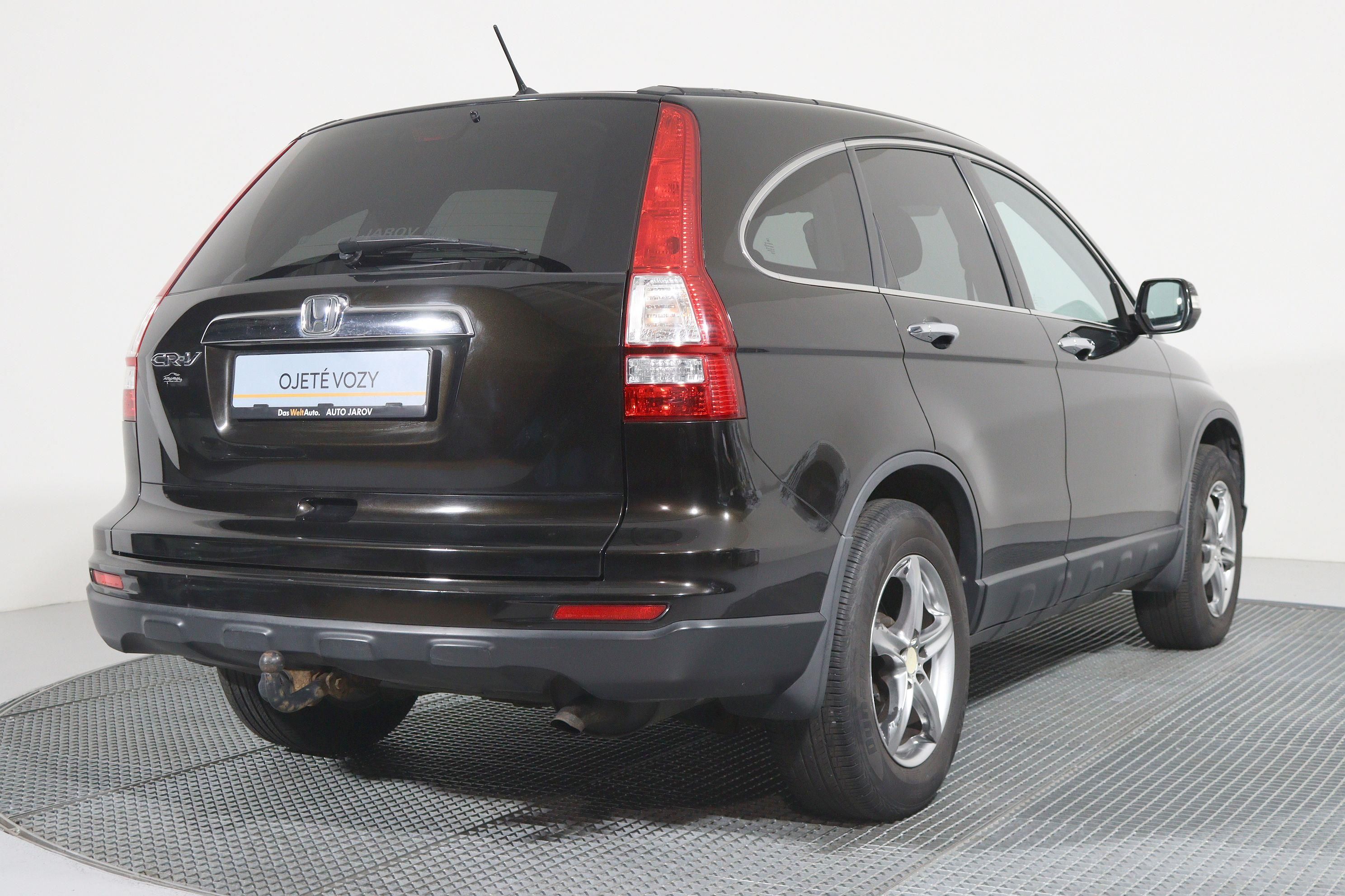 Honda CR-V, 2,2i DTEC ELEGANCE 4x4/ TAŽNÉ - fotka 2