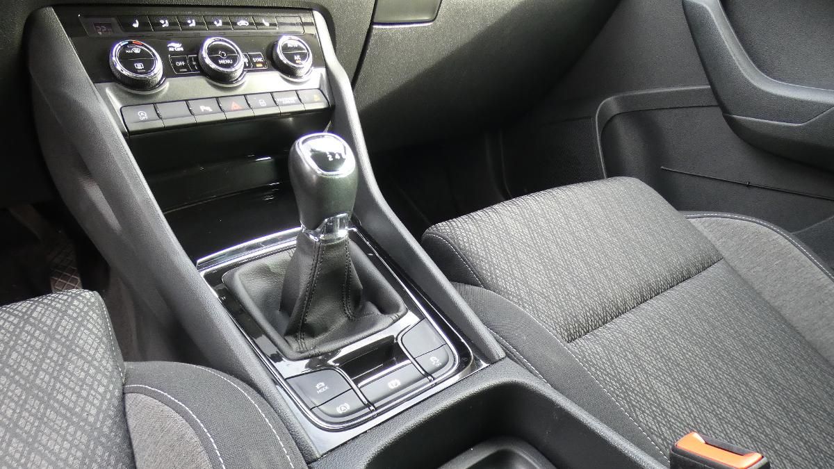 Škoda Karoq, 2.0 TDI Style - fotka 6