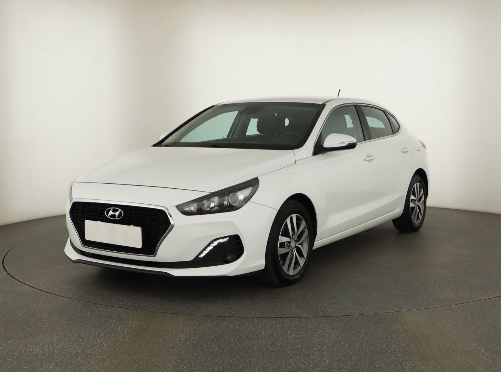 Hyundai i30, 1.6 CRDi, Klima, Tempomat - fotka 2