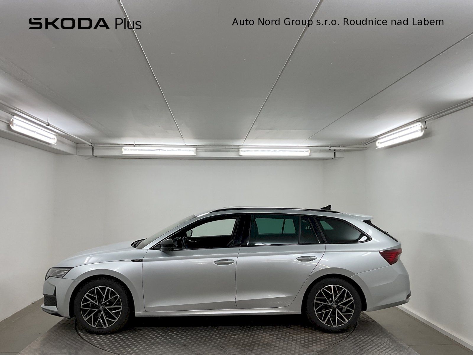 Škoda Octavia, SportLine 2.0 TDI / 110 kW DSG - fotka 3
