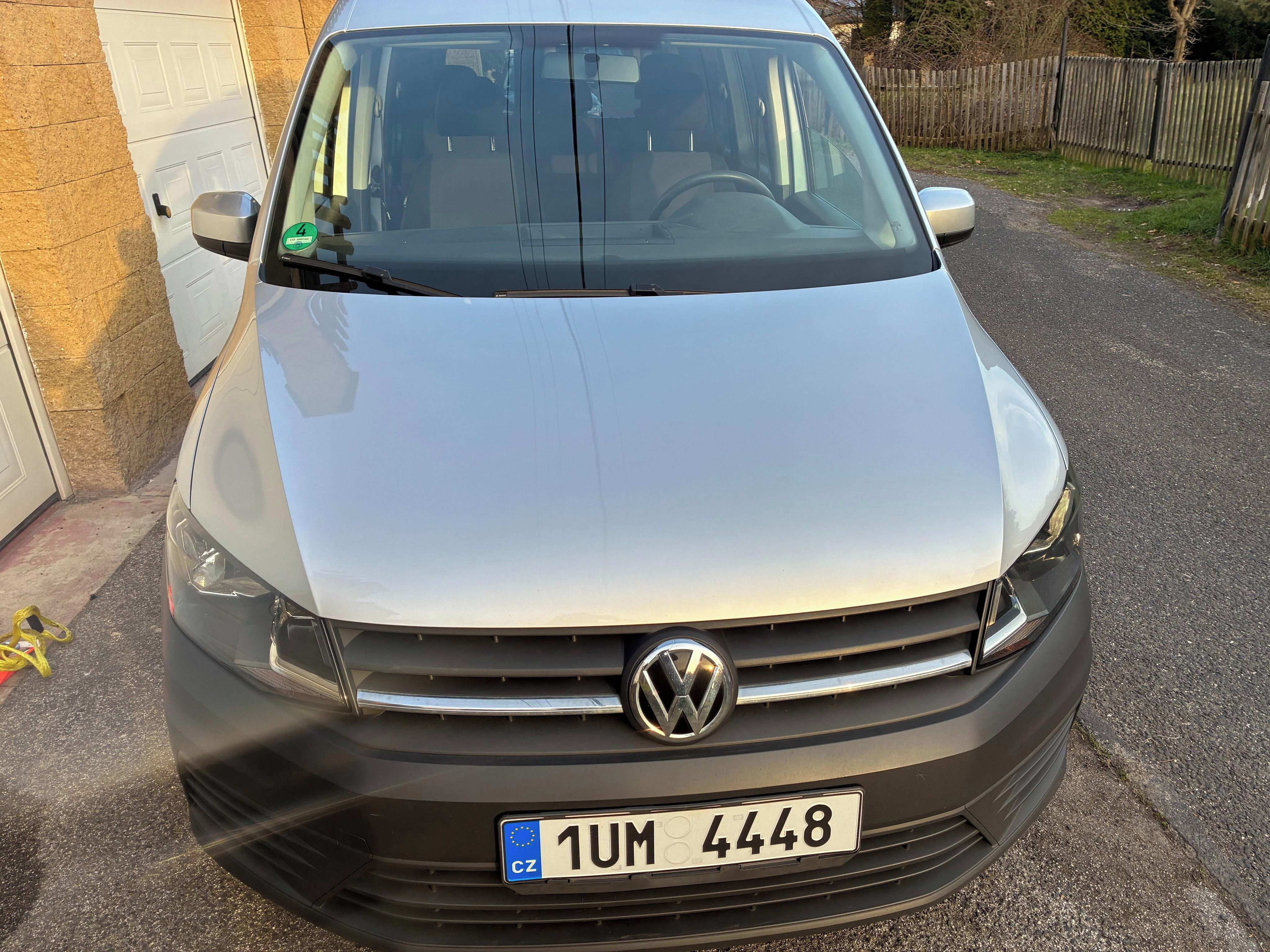 Volkswagen Caddy, 1.9 TDI, automat, servisováno - fotka 2