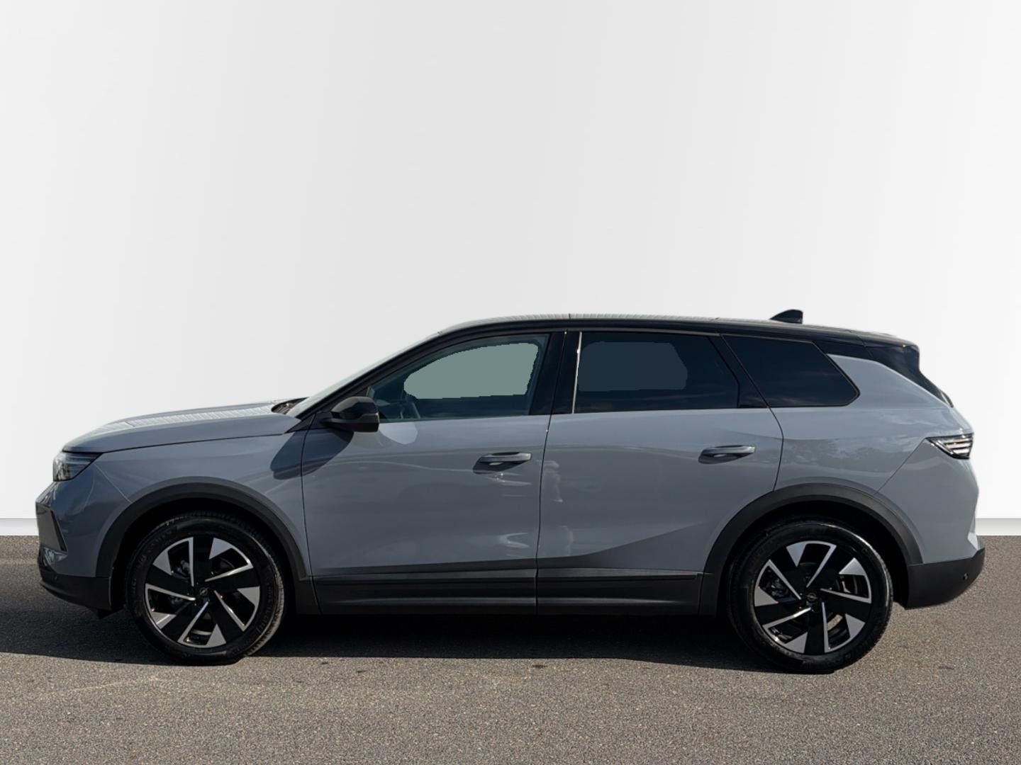 Opel Grandland, 1.2Hybrid Turbo 145k 107kW GS - fotka 2