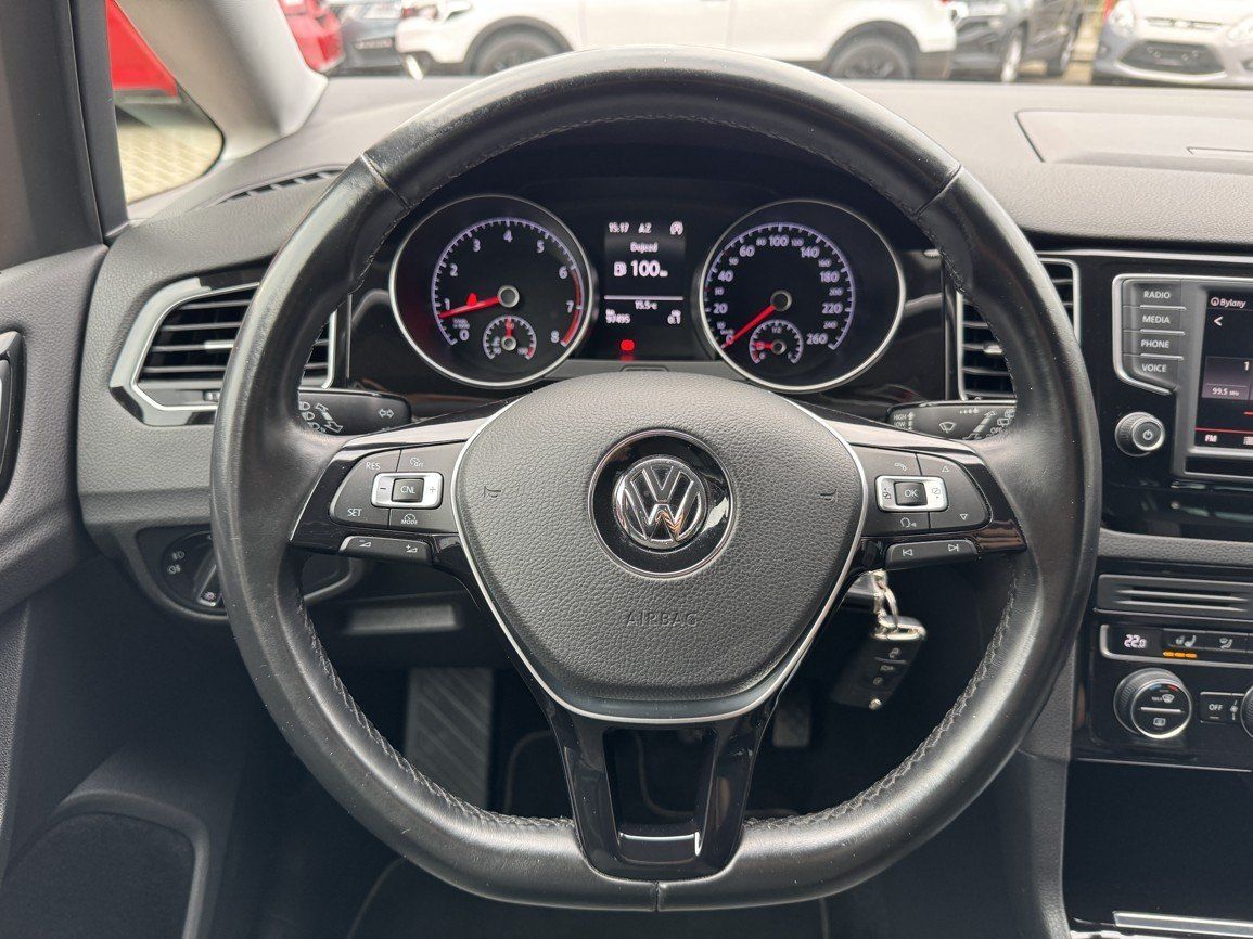 Volkswagen Golf Sportsvan, 1.4TSi HighLine Xenony Navi - fotka 6