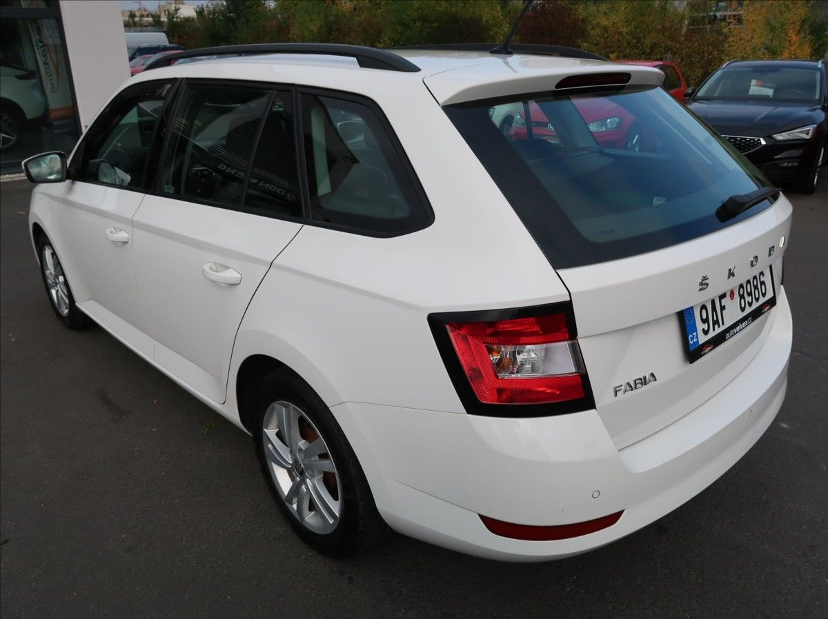 Škoda Fabia, 1,0 TSi,70kW,1majČR,Serv.k,DPH - fotka 4