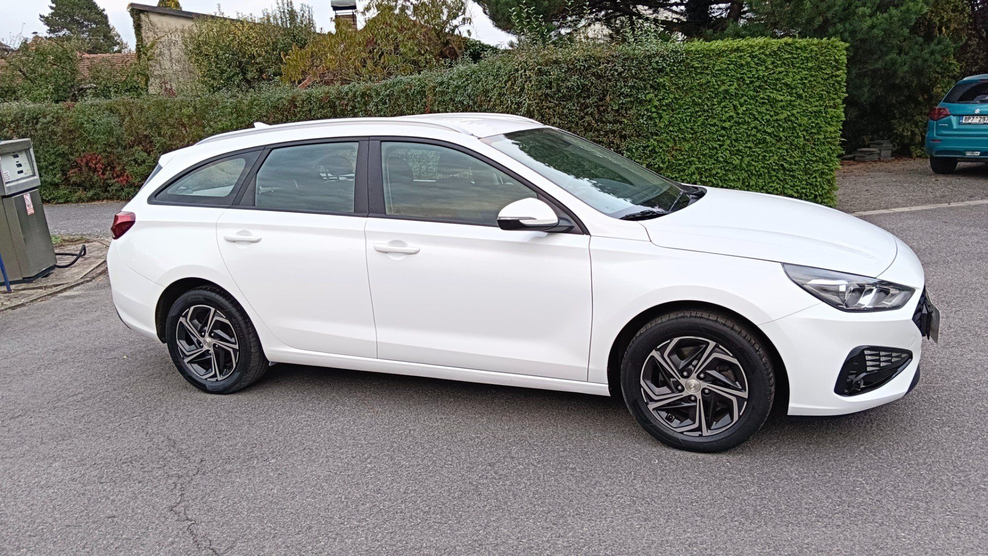 Hyundai i30, 1.5 I 80 KW Odpočet dph - fotka 5