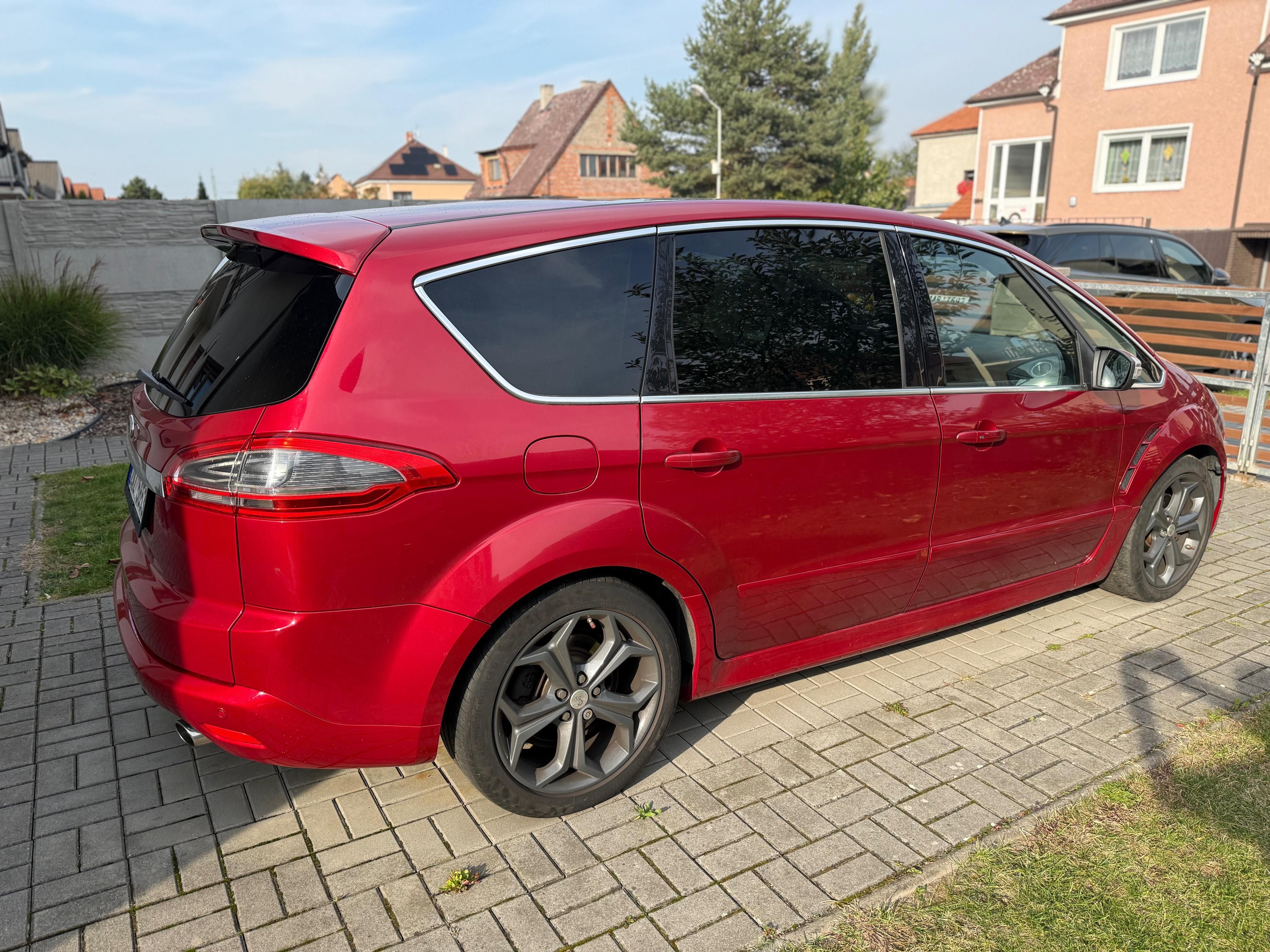 Ford S-MAX, 2.2 TDCi/147 kW TITANIUM S - fotka 6