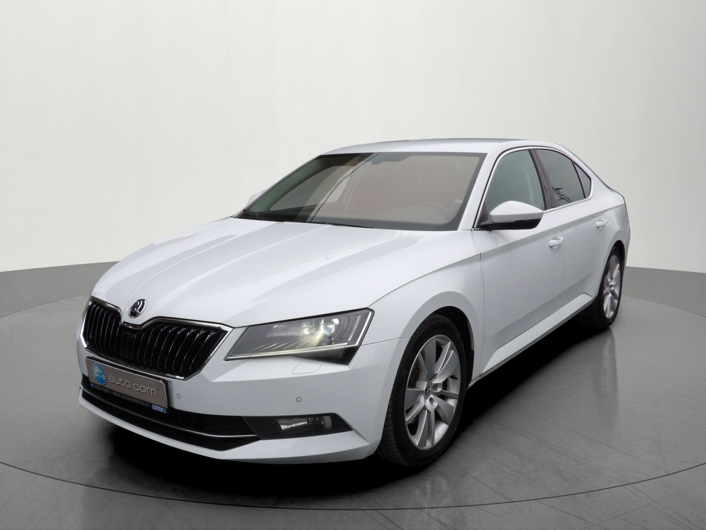 Škoda Superb, 2.0TDI DSG 4x4 Style ČR DPH