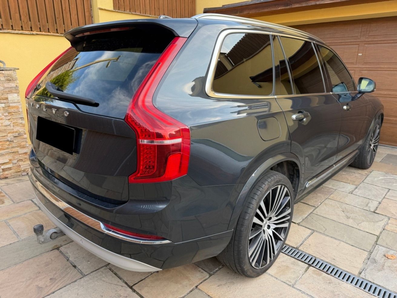 Volvo XC90, B6  Inscription Auto,ČR,22´alu - fotka 4