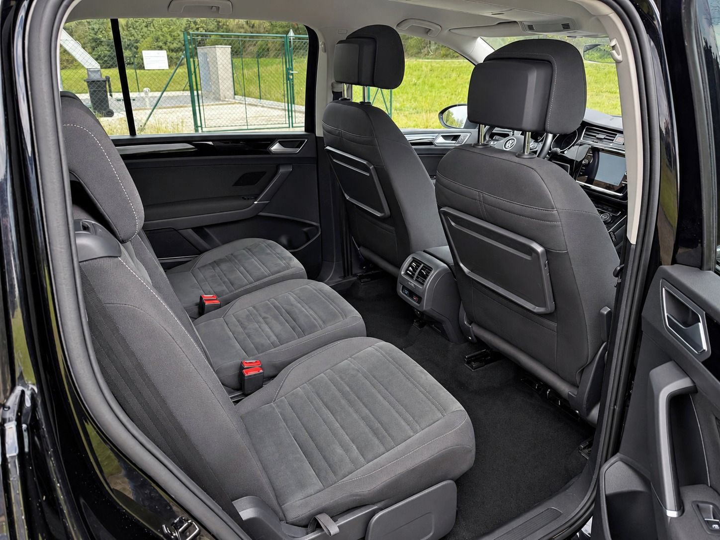 Volkswagen Touran, 1.4 TSI 110kW DSG Serviska - fotka 5