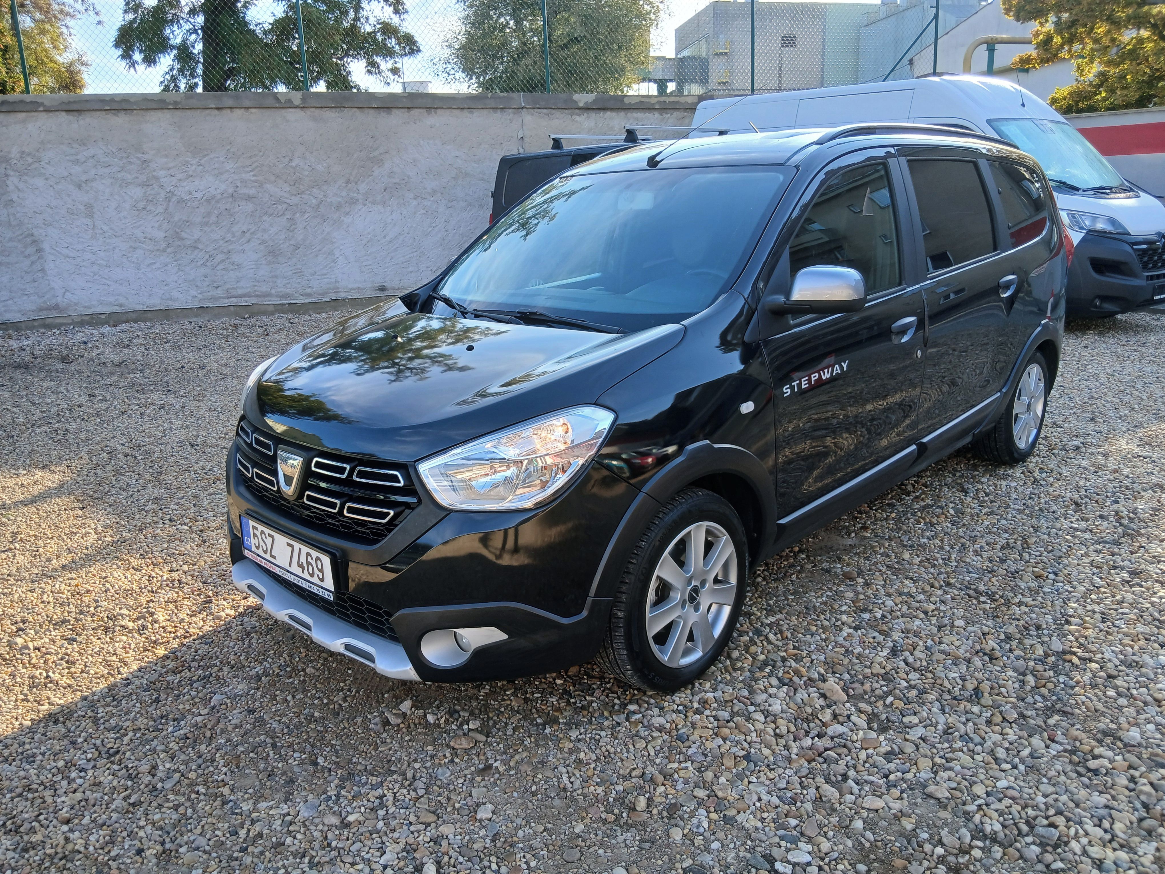 Dacia Lodgy, 1.2i 85KW 7Míst, Stepway