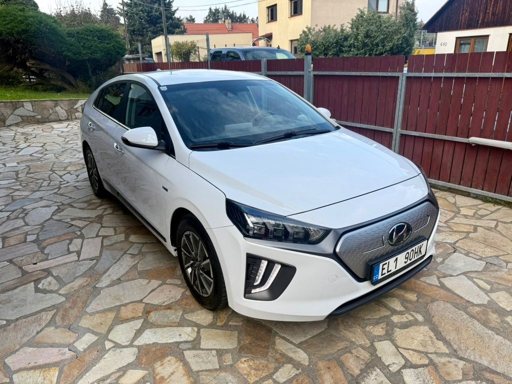 Hyundai Ioniq - fotka 3