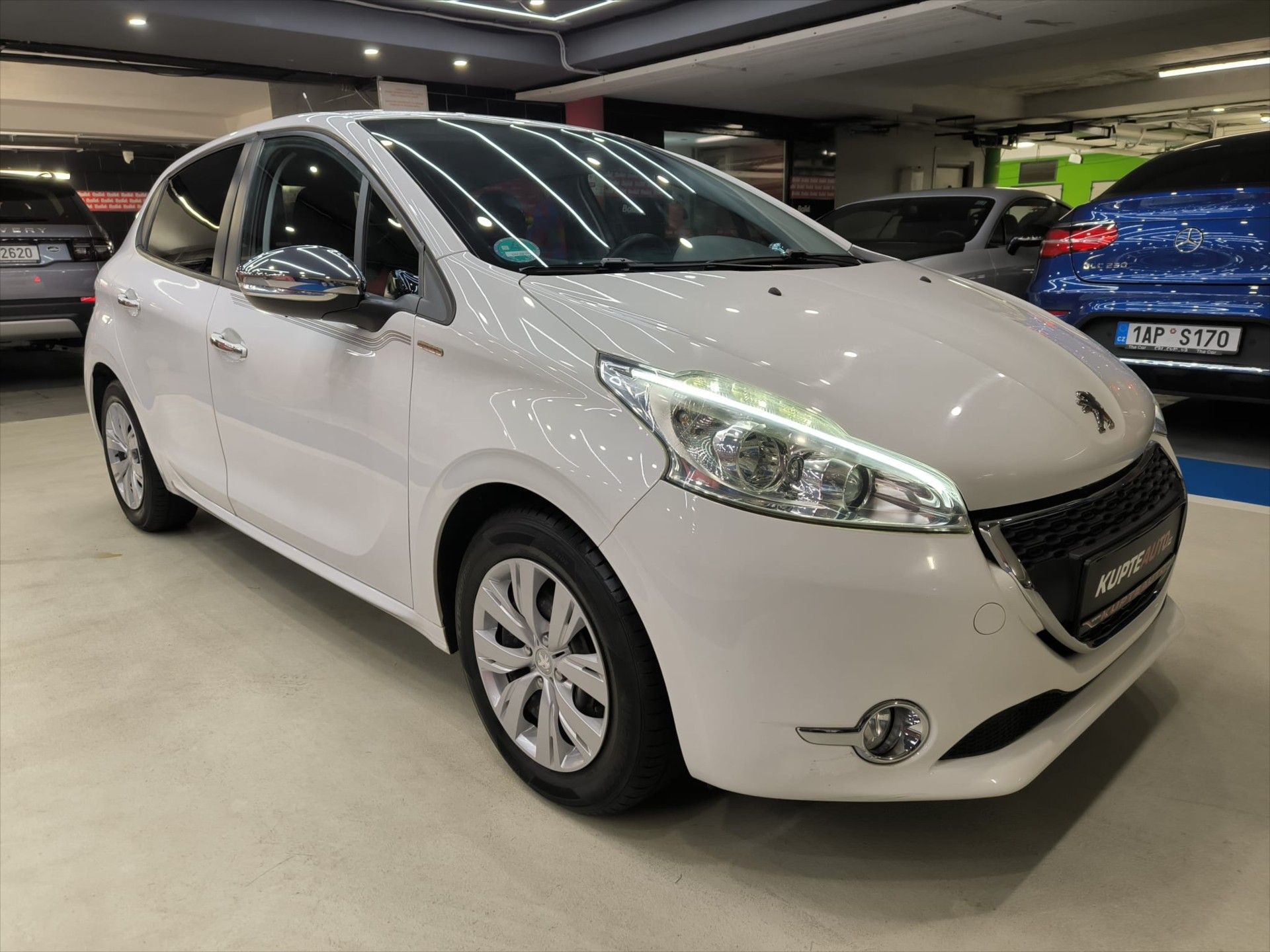 Peugeot 208, 1,2 NOVÉ ROZV  VTi 82 PURE TEC - fotka 4