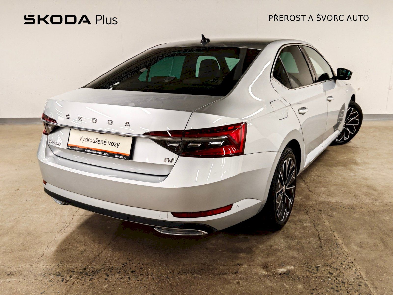 Škoda Superb, iV 1.4 TSI 160 kW DSG L&K - fotka 2