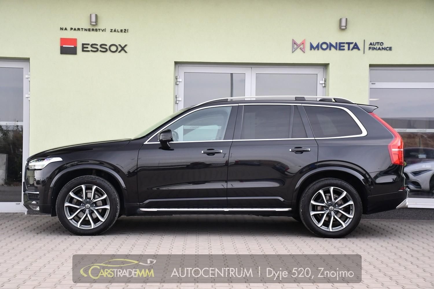 Volvo XC90, D5 AWD MOMENTUM ČR - fotka 2