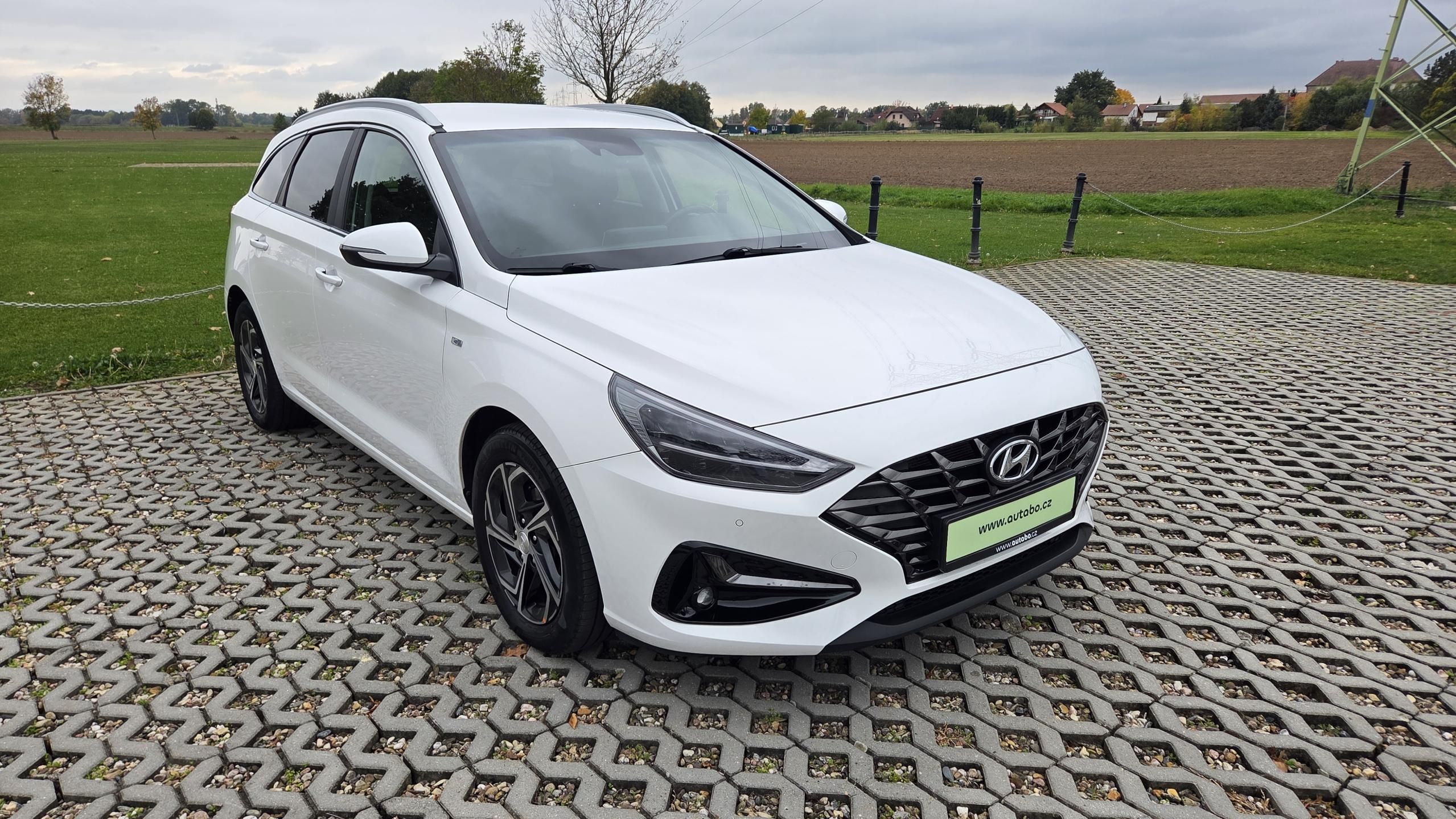 Hyundai i30, 1.5T-GDI 117 kW, Smart CZ DPH - fotka 3