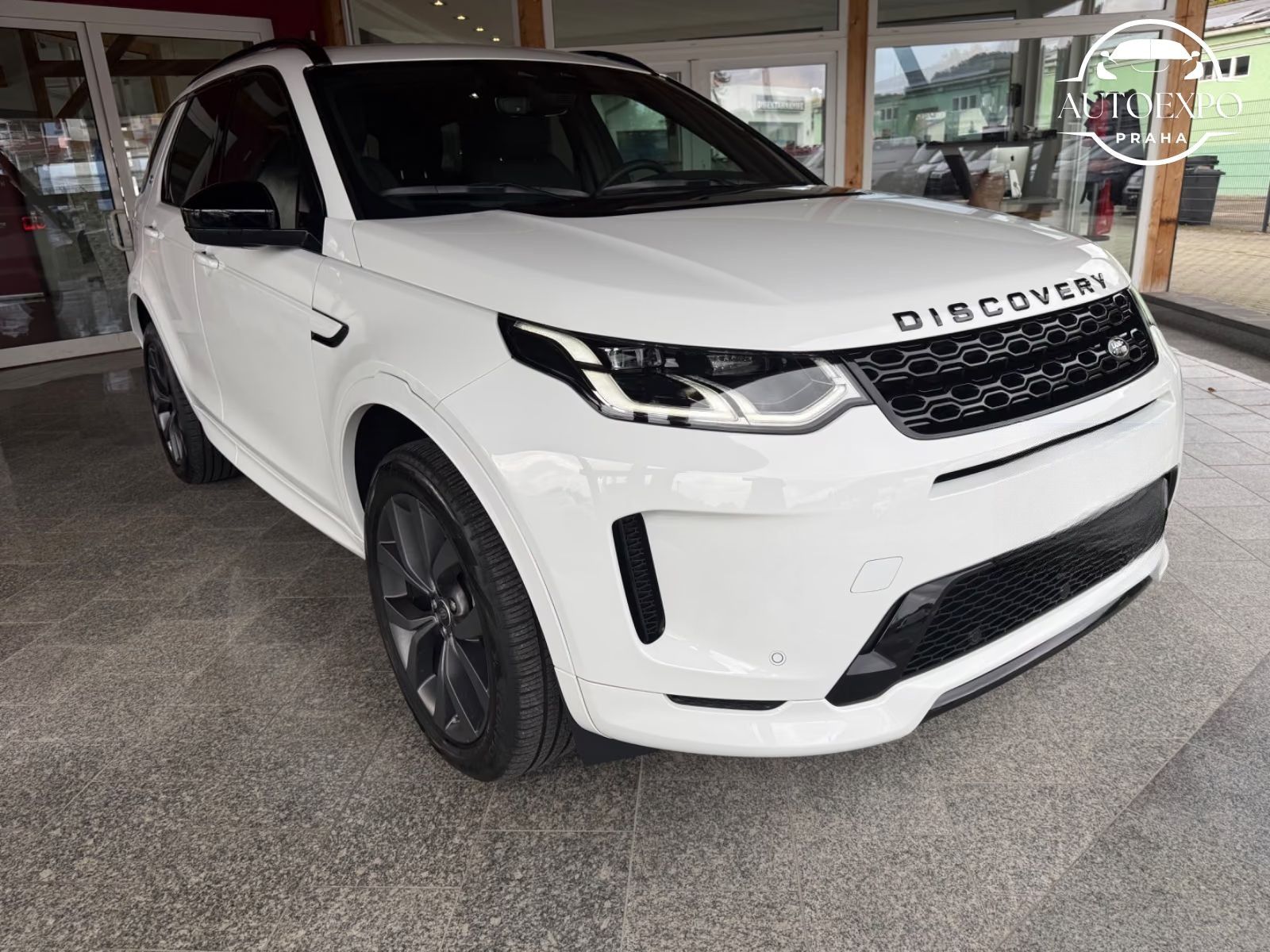 Land Rover Discovery, Sport R-Dynamic SE AWD - fotka 3